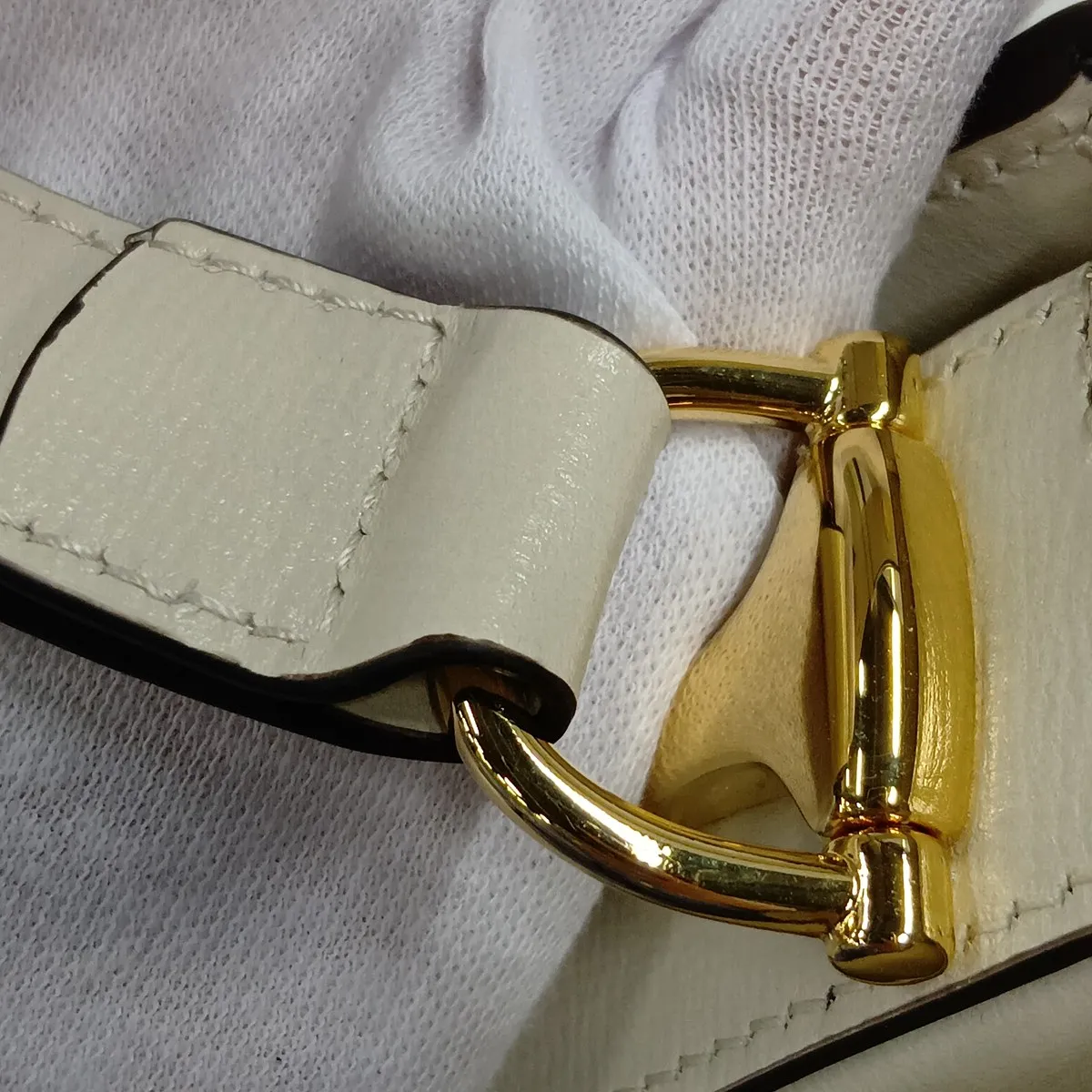 Horsebit 1955 Mini Round Bag 760191 Leather Shoulder Bag White — view 11