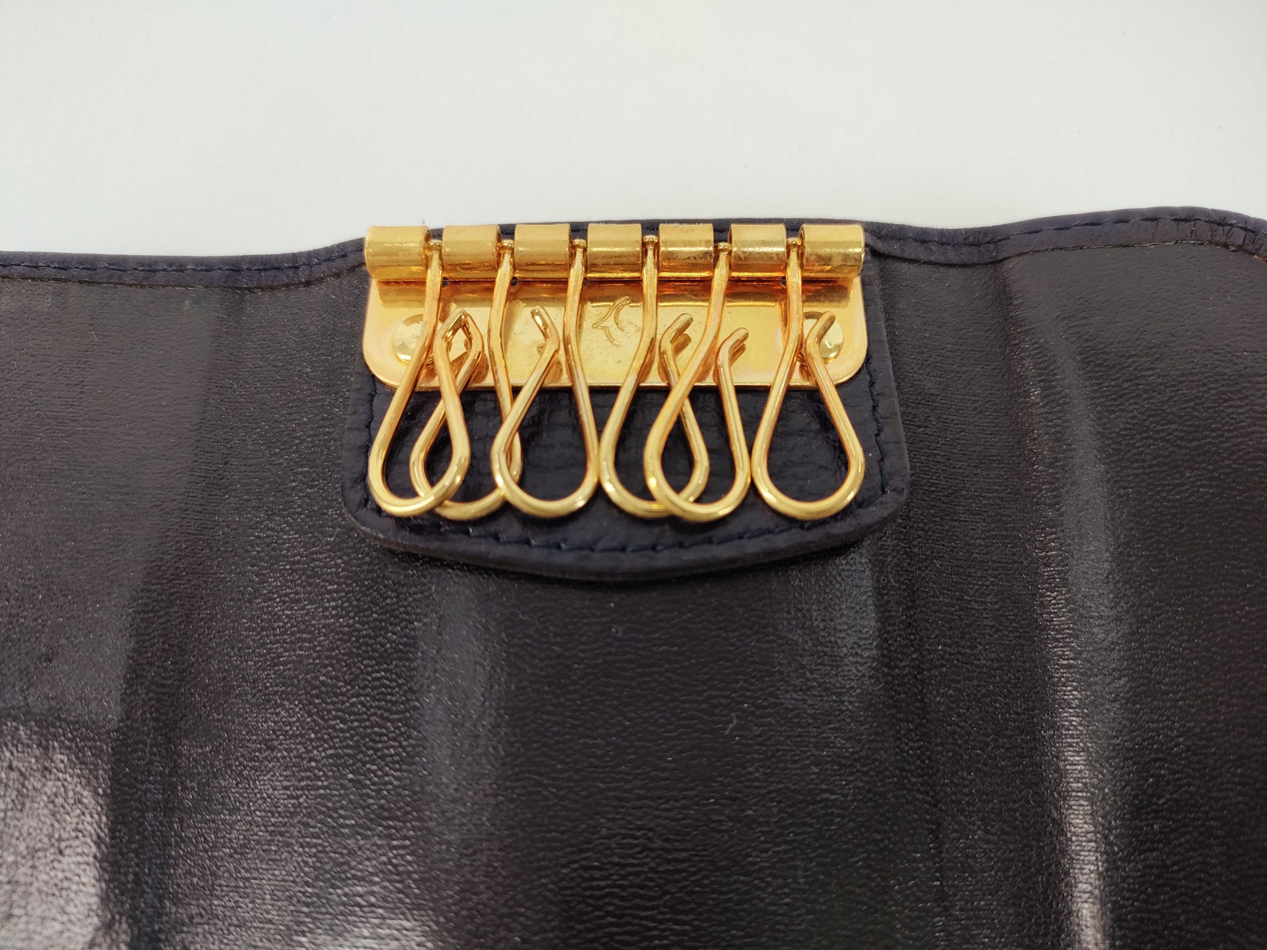 Christian / Key Case / Leather Key Case & Key Holder — view 11
