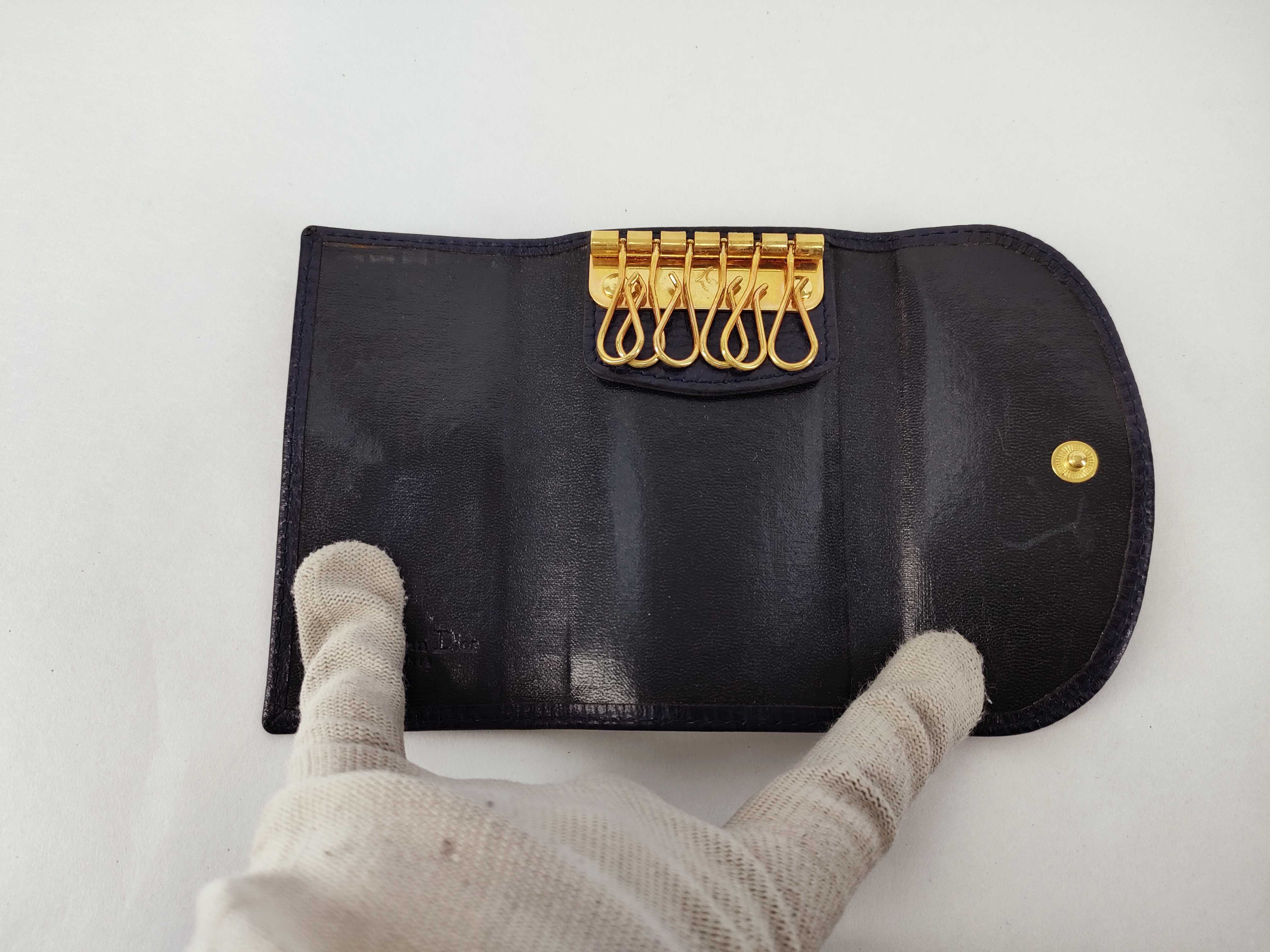 Christian / Key Case / Leather Key Case & Key Holder — view 10