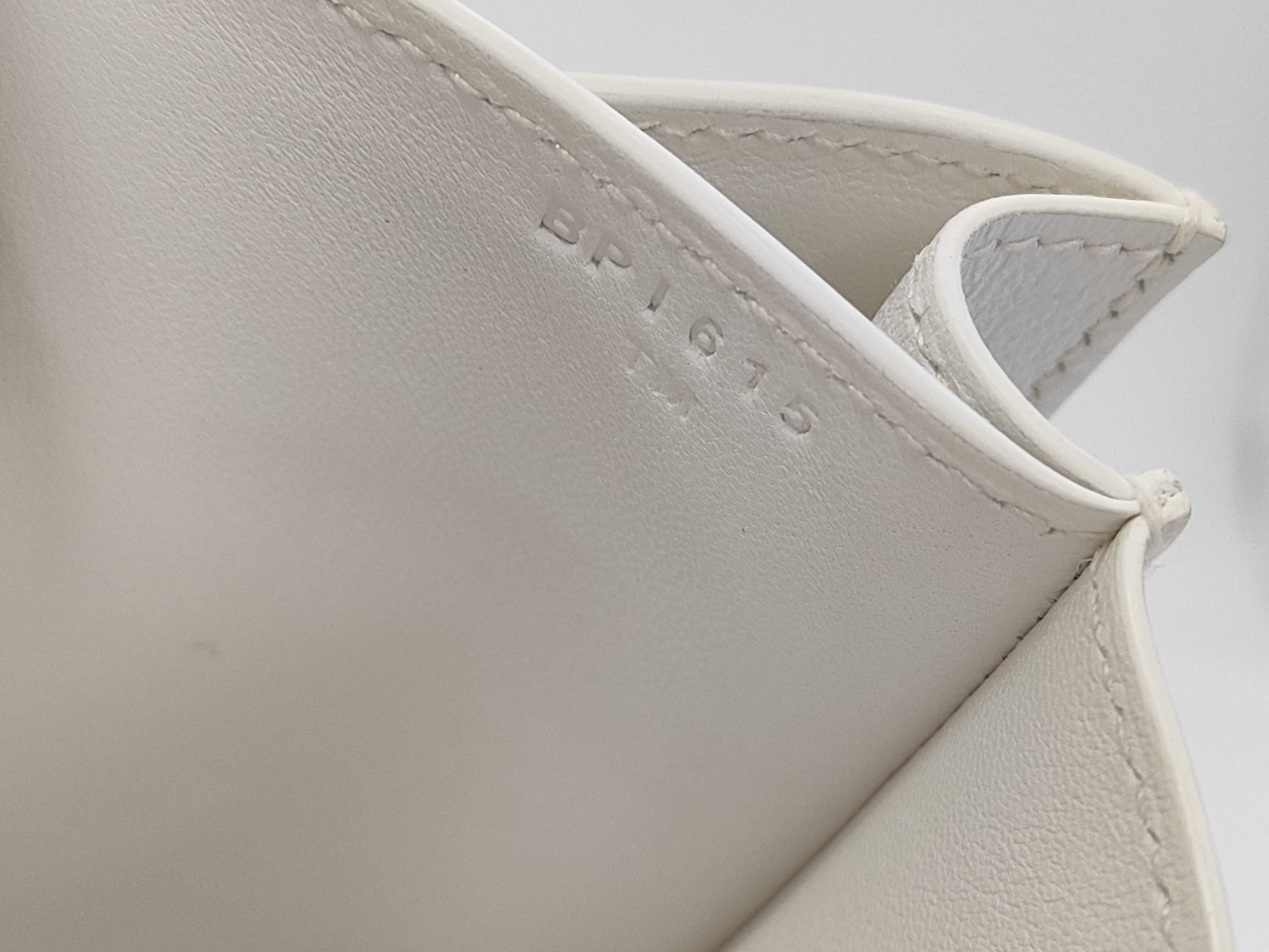 Constance 3 Mini Miroir Evercolor Alligator Shoulder Bag (B stamp, white x Grisimon) — view 12