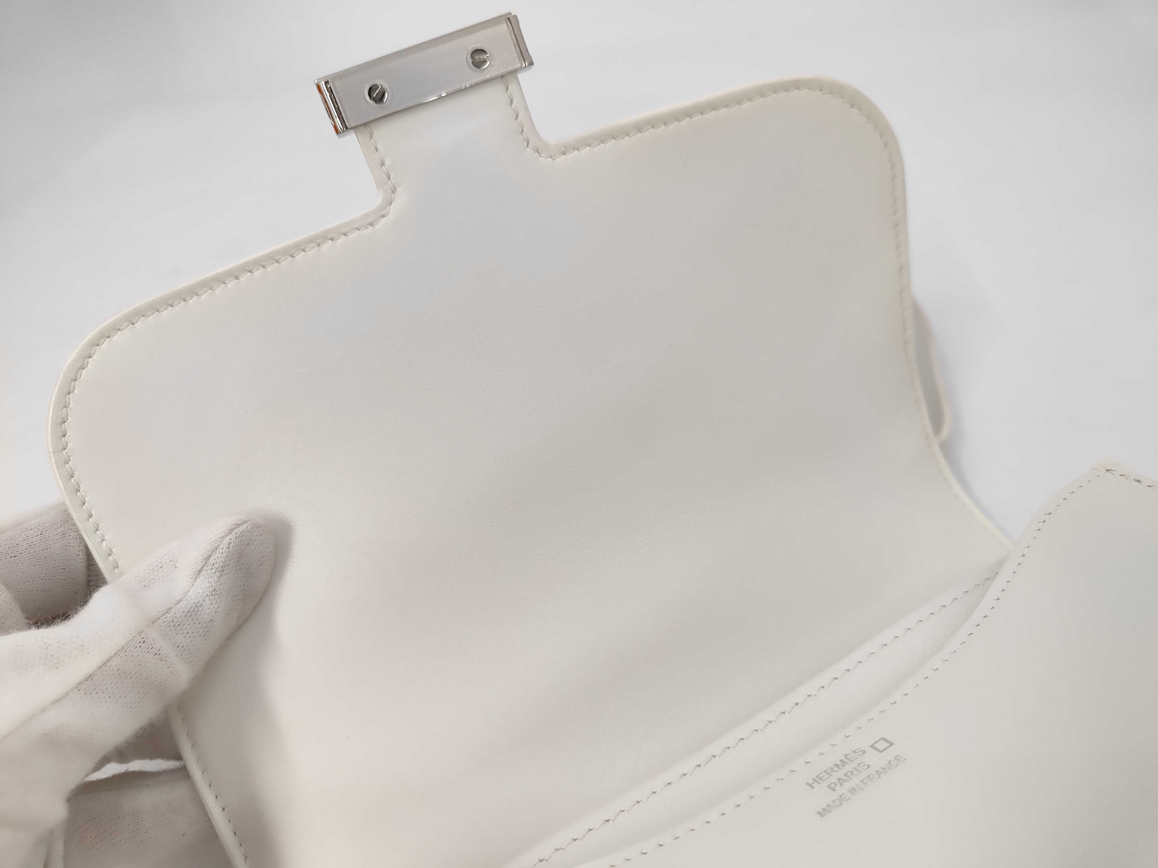Constance 3 Mini Miroir Evercolor Alligator Shoulder Bag (B stamp, white x Grisimon) — view 9