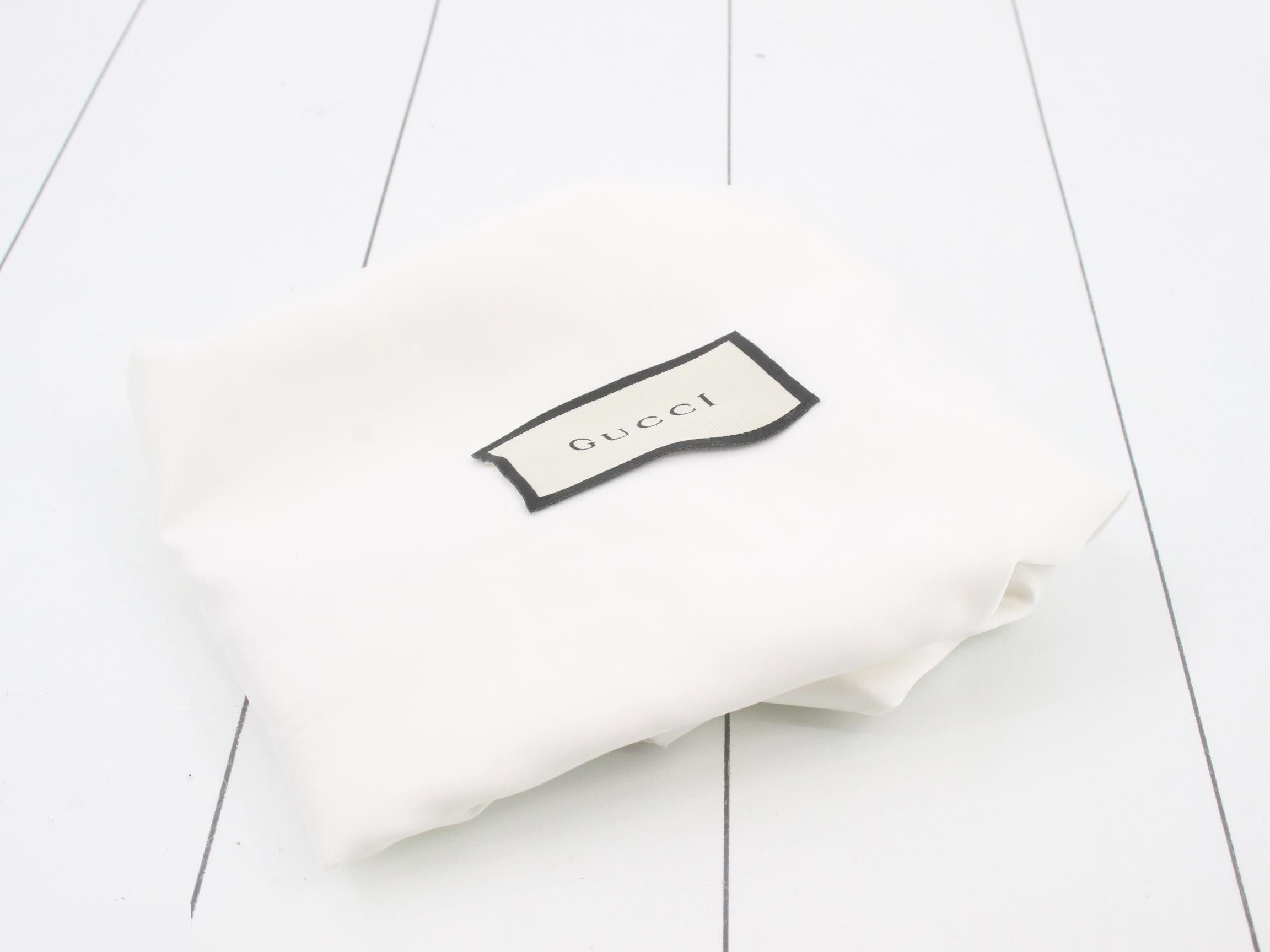 GG Supreme Shoulder Bag — view 7