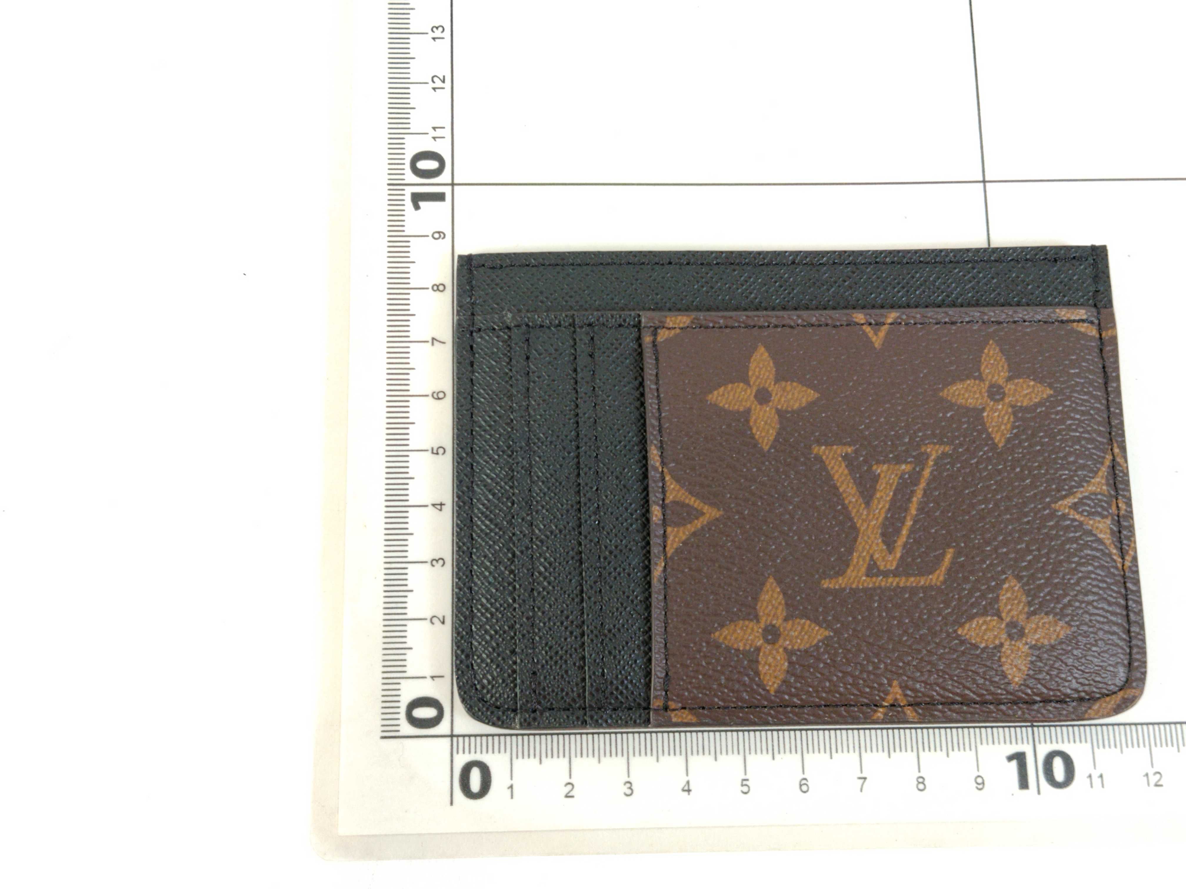 Monogram Reverse Porte Cartes LV Side Up M81462 RFID Card Case — view 2