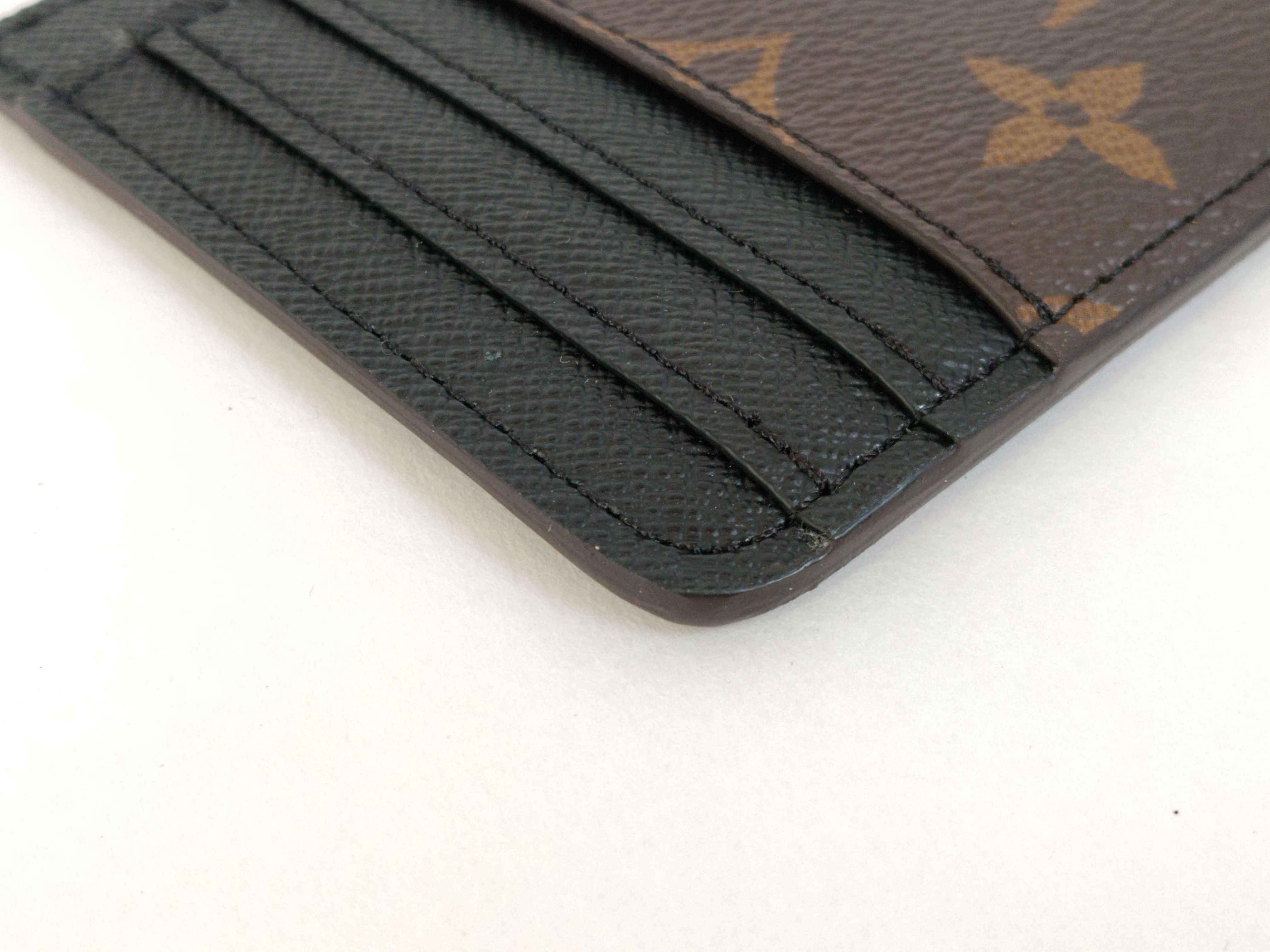 Monogram Reverse Porte Cartes LV Side Up M81462 RFID Card Case — view 3
