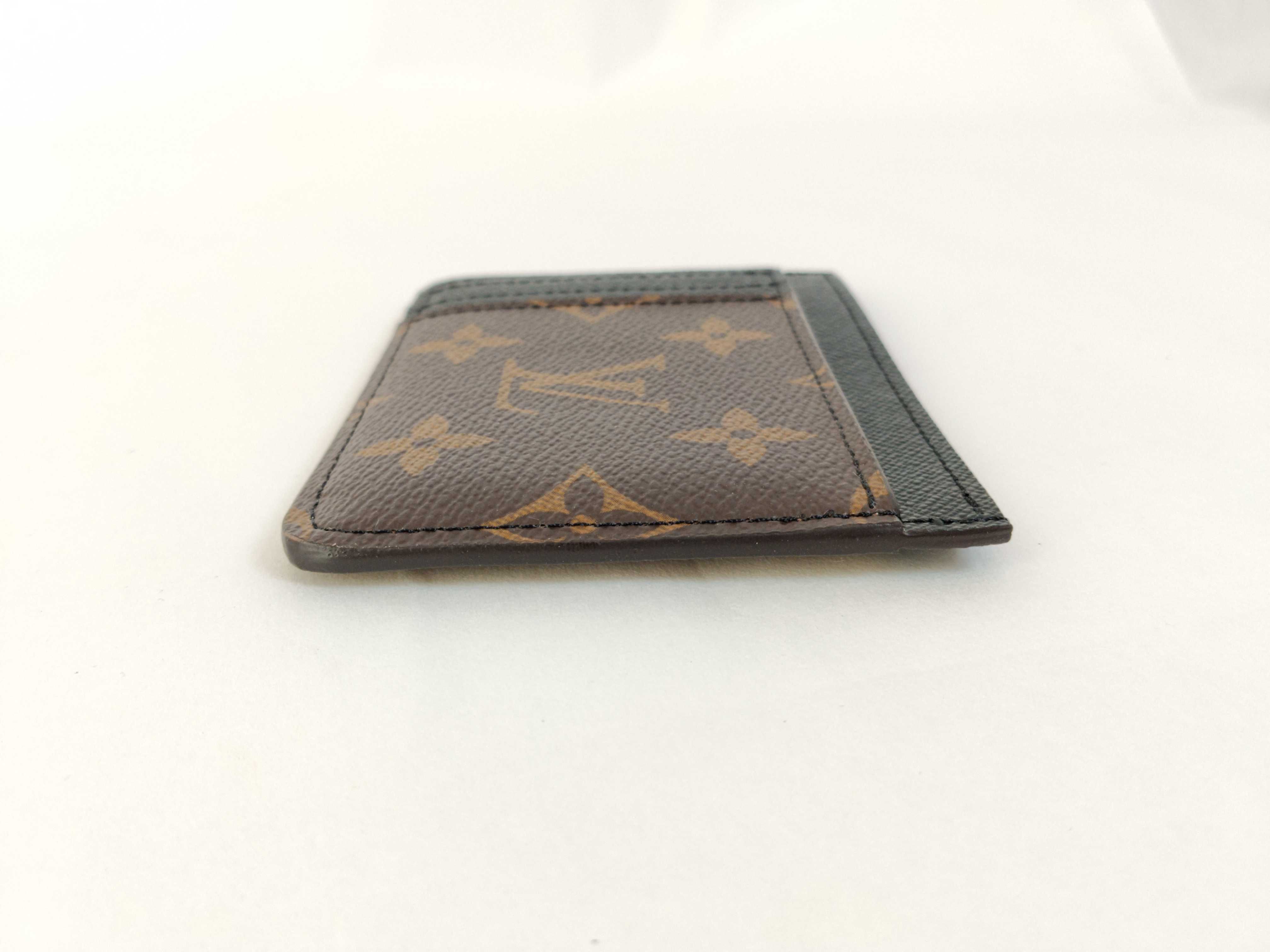 Monogram Reverse Porte Cartes LV Side Up M81462 RFID Card Case — view 5