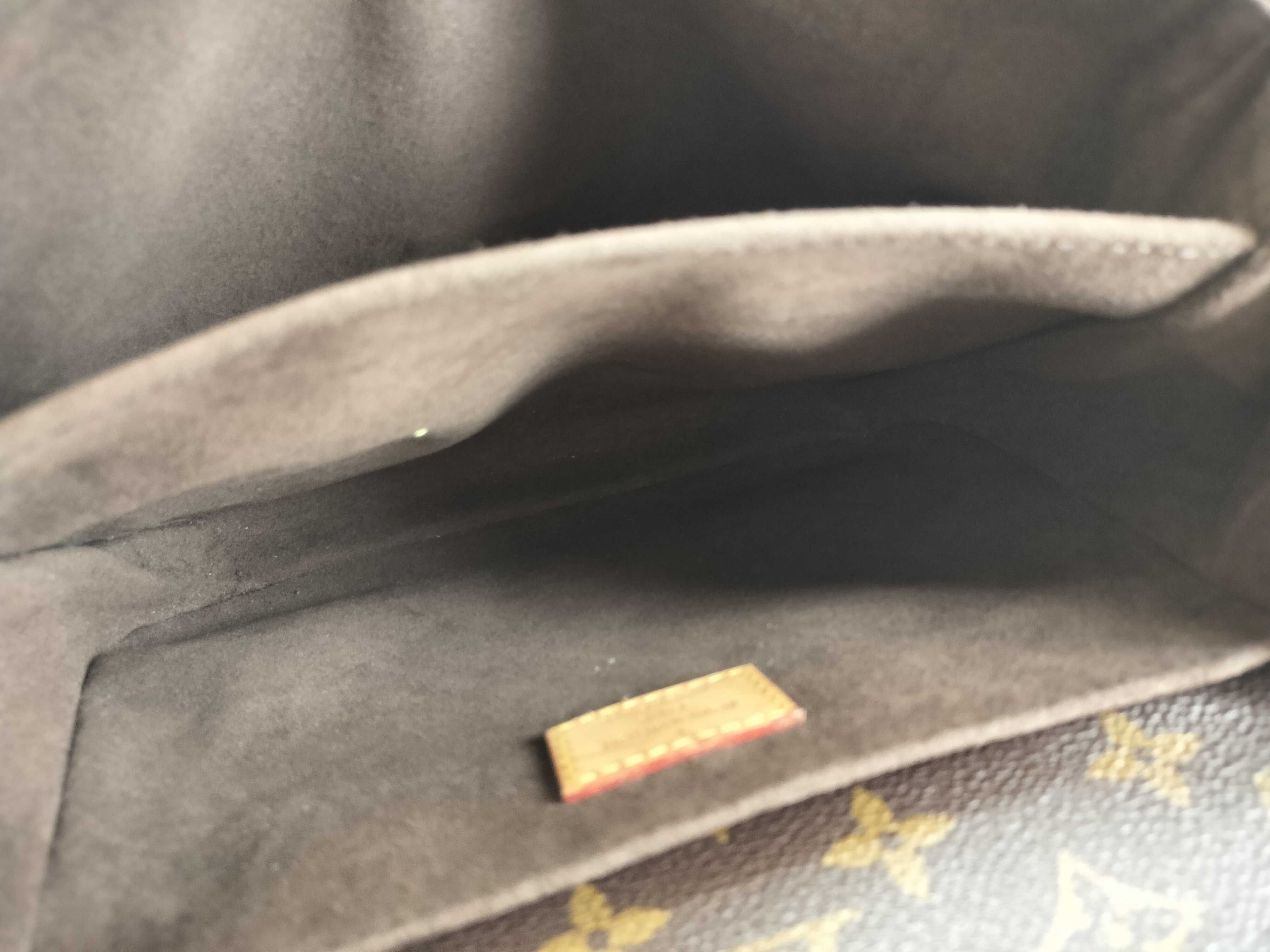 Monogram Louis Vuitton Pochette Métis MM Handbag — view 11