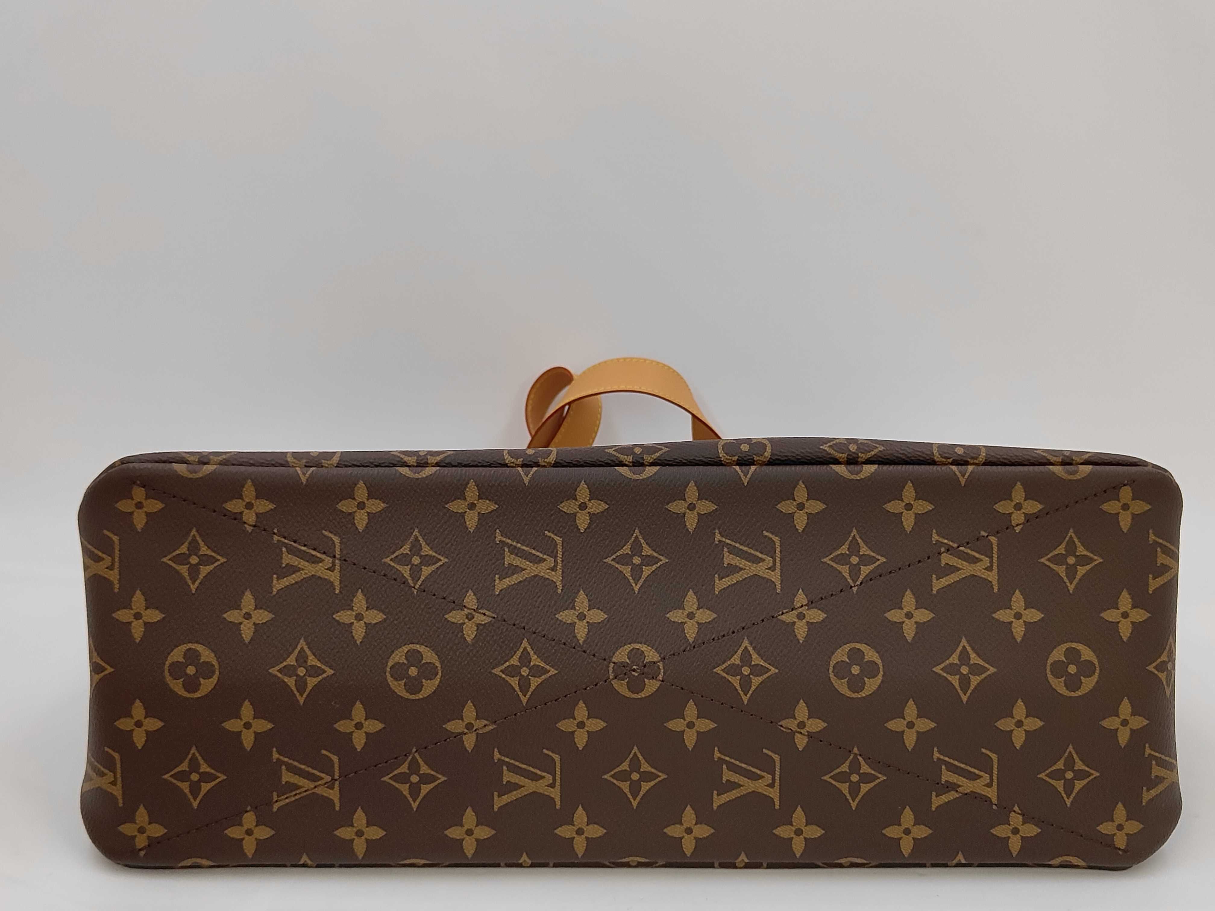 Monogram Landscape Shopper Tote MM M15274 (RFID detected) Tote Bag — view 4