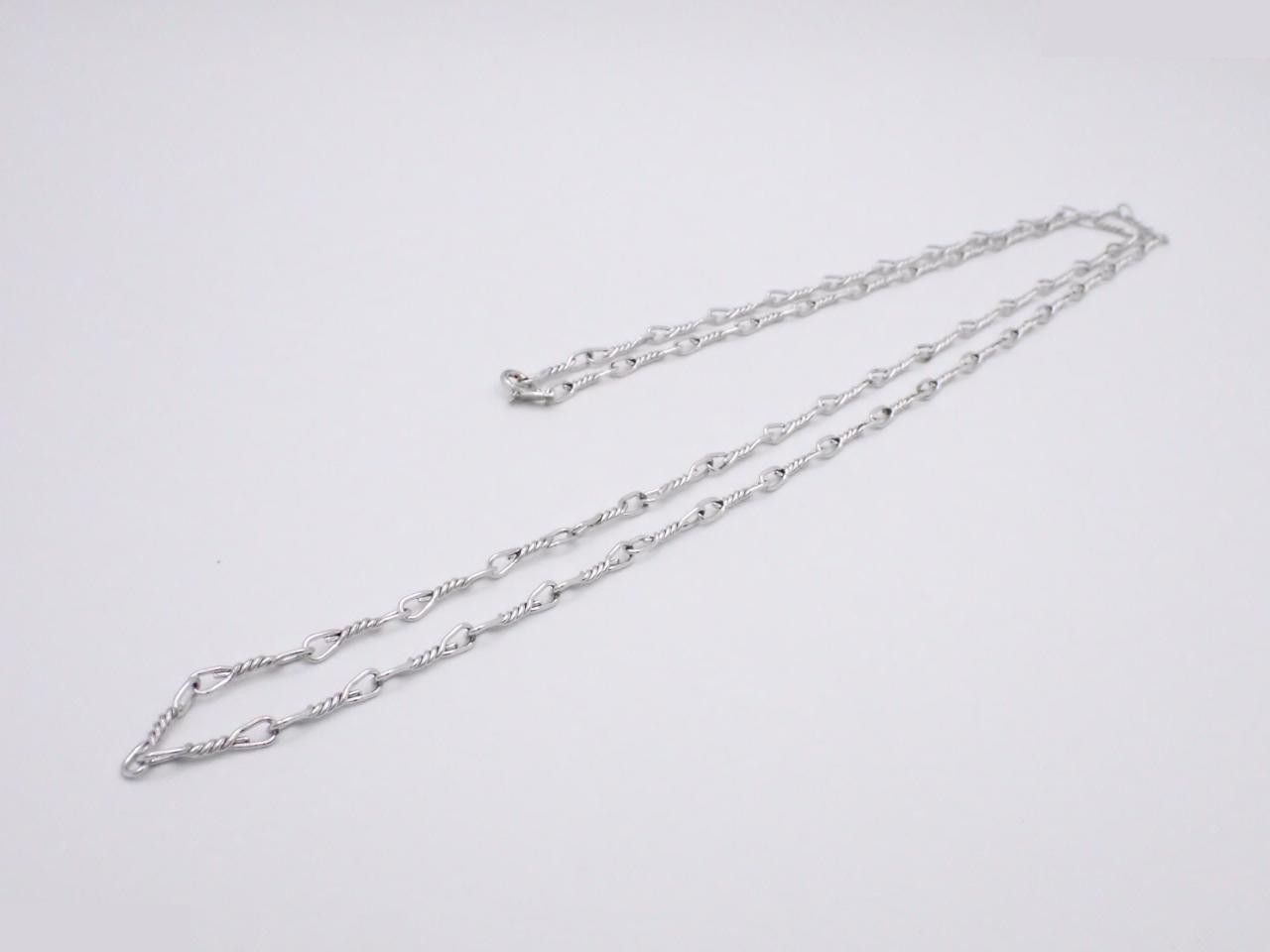 Other lines: Precious metal necklaces and pendants, total length approximately 100 cm. — view 3