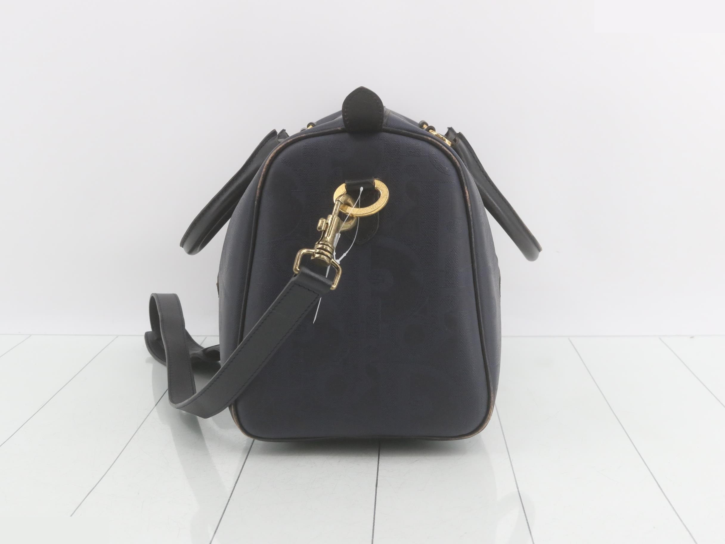 Trotter Boston bag with shoulder strap — view 3