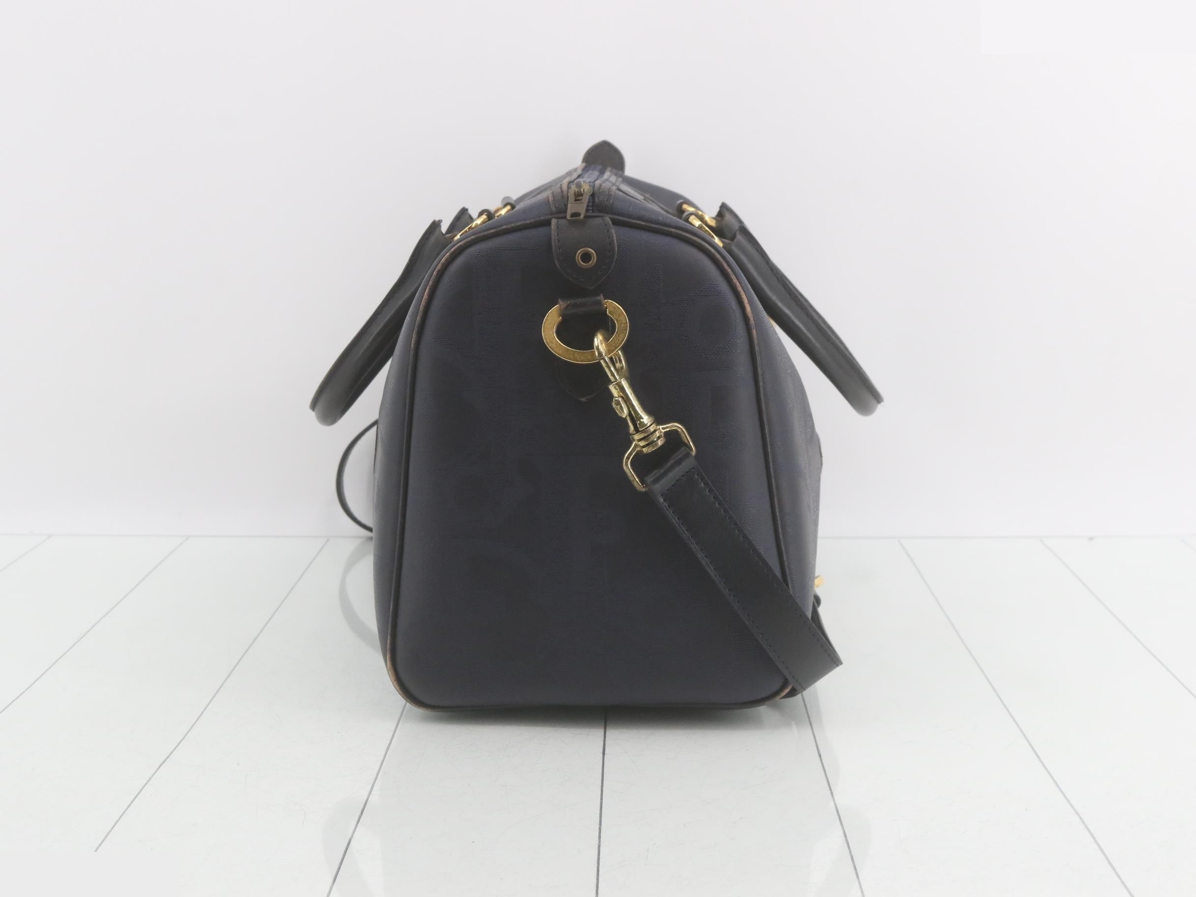 Trotter Boston bag with shoulder strap — view 4