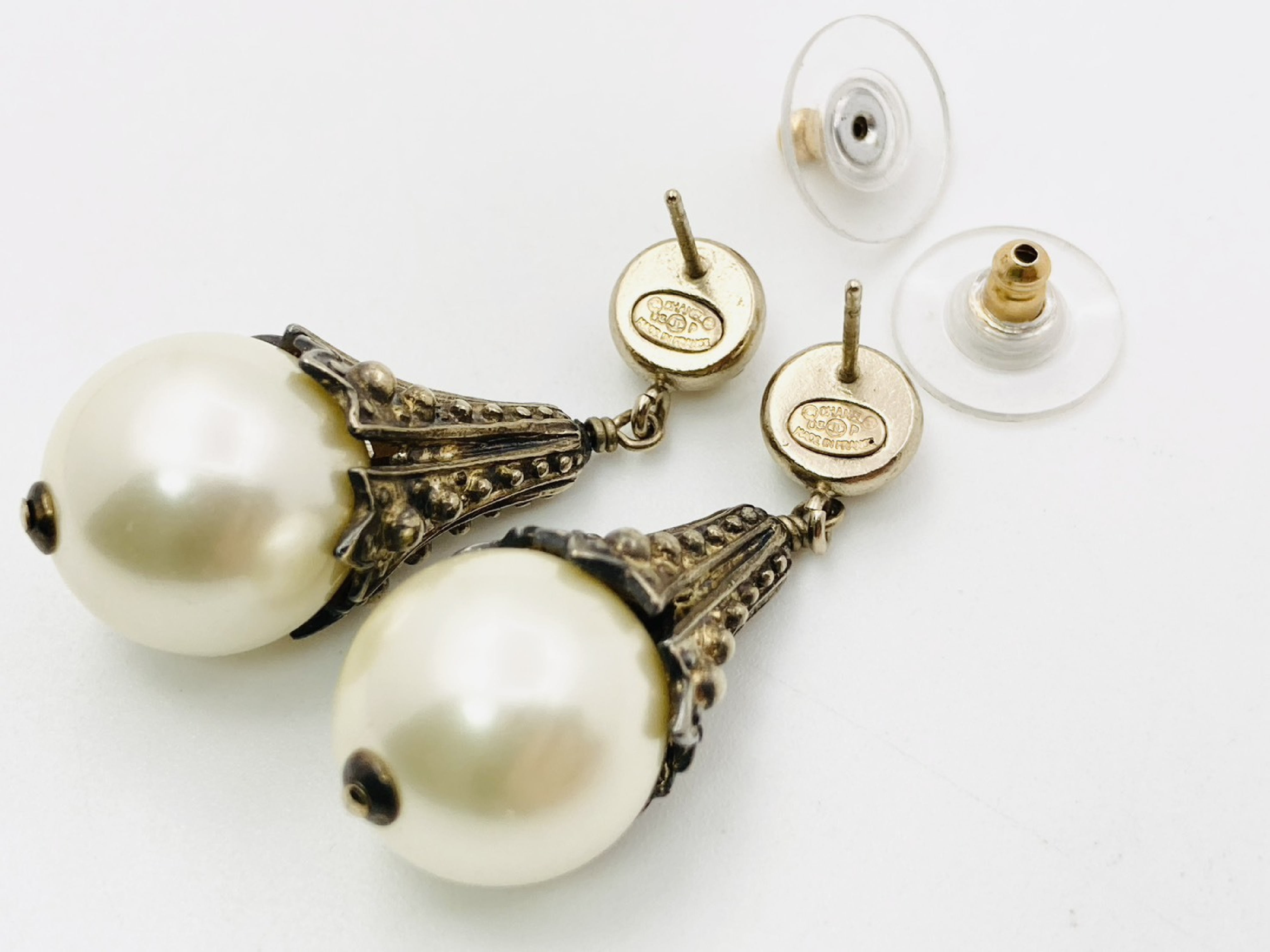 Coco Mark Faux Pearl Swing Earrings 03P Earrings — view 3
