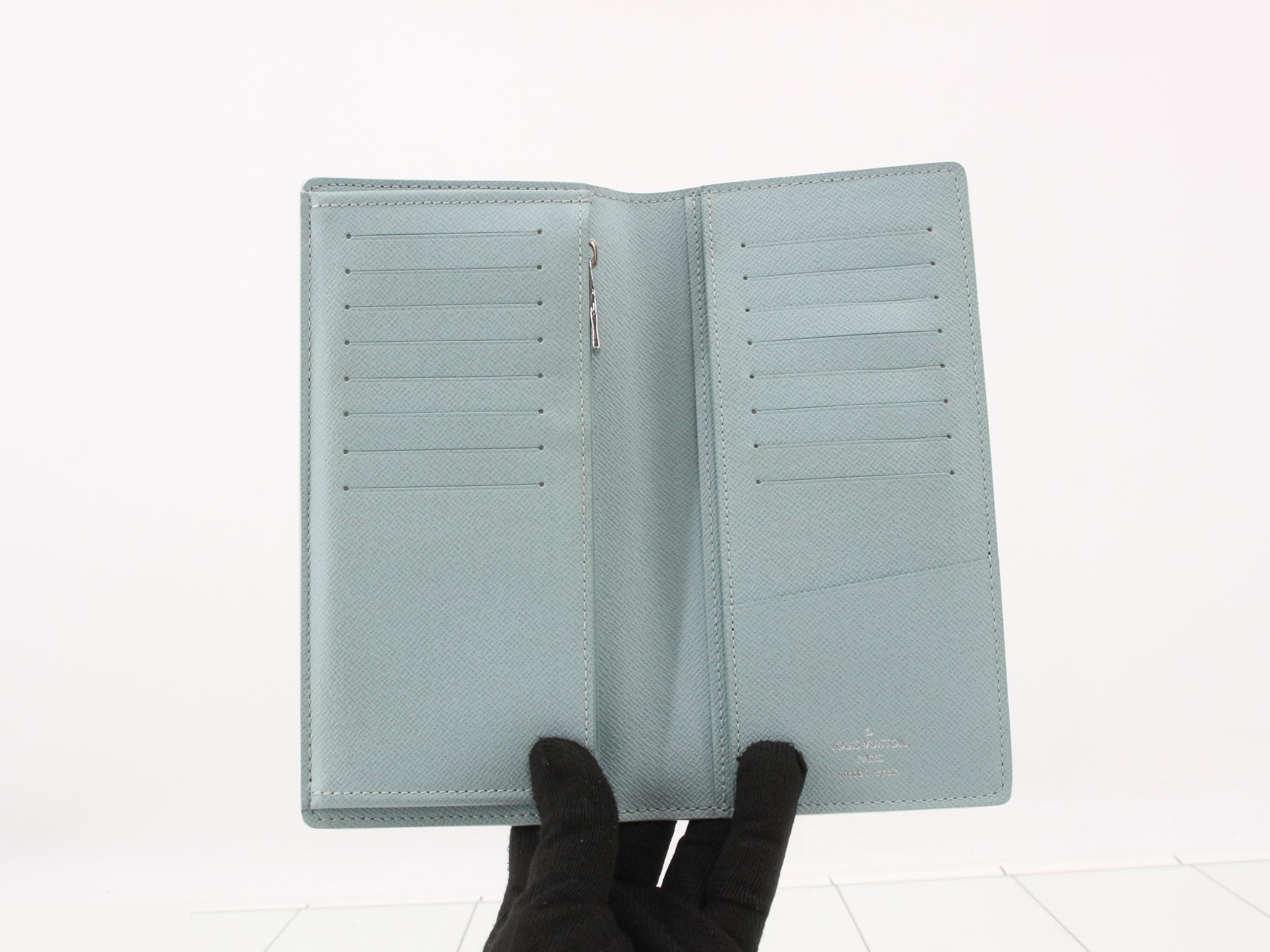 Aqua Garden Portefeuille Brazza (with box and dust bag) — view 4