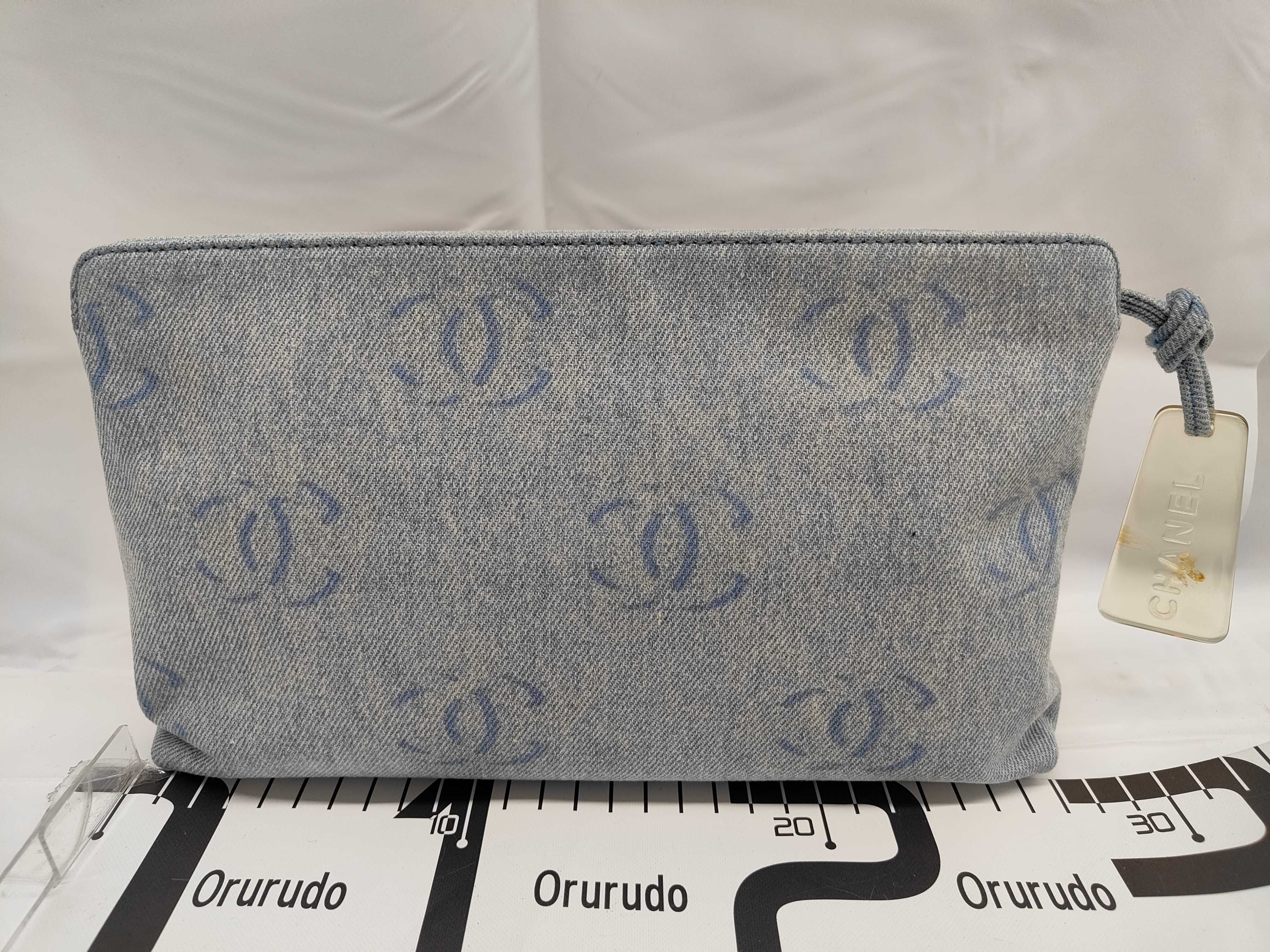 Clutch — view 2