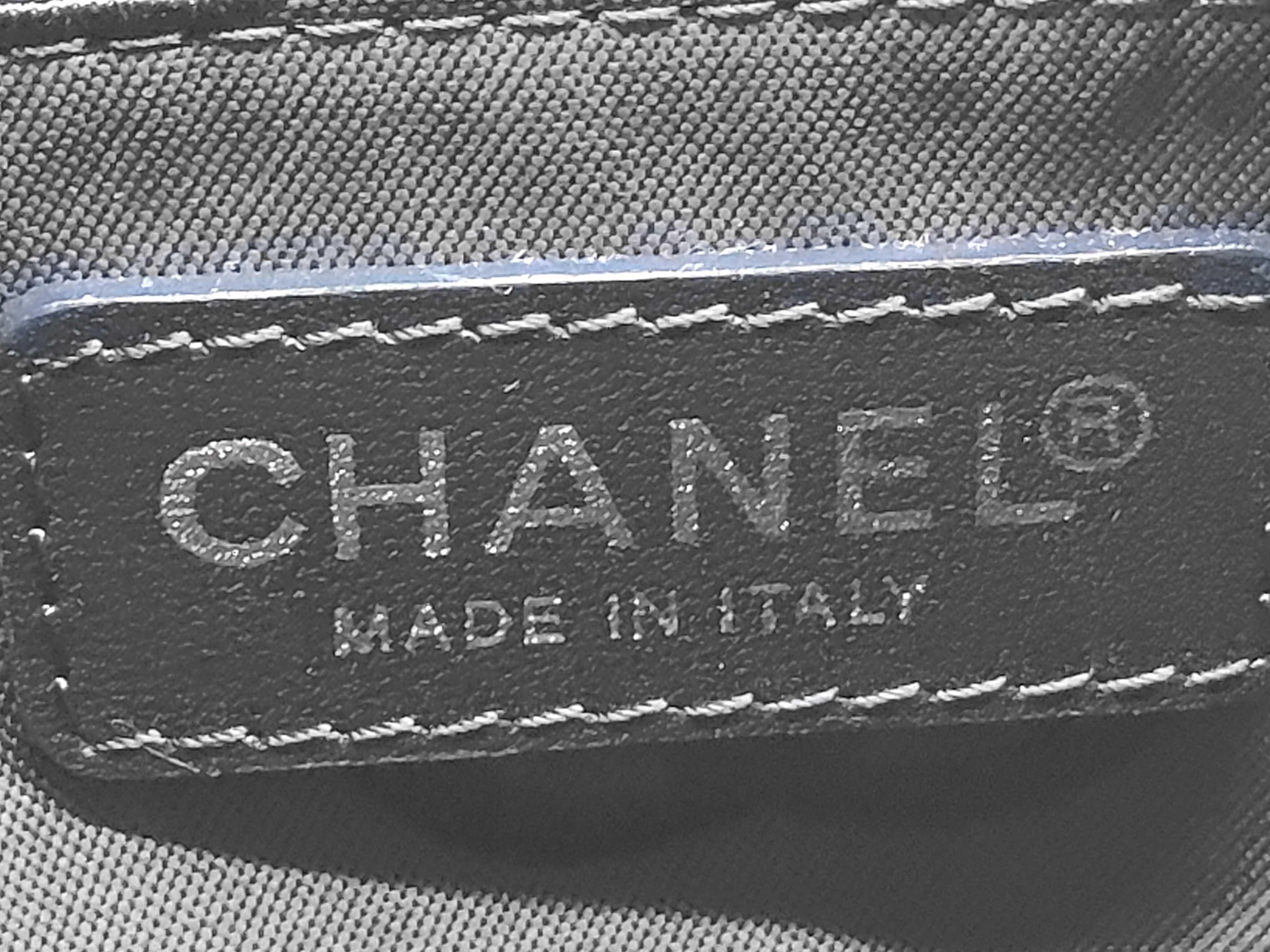 Clutch — view 8