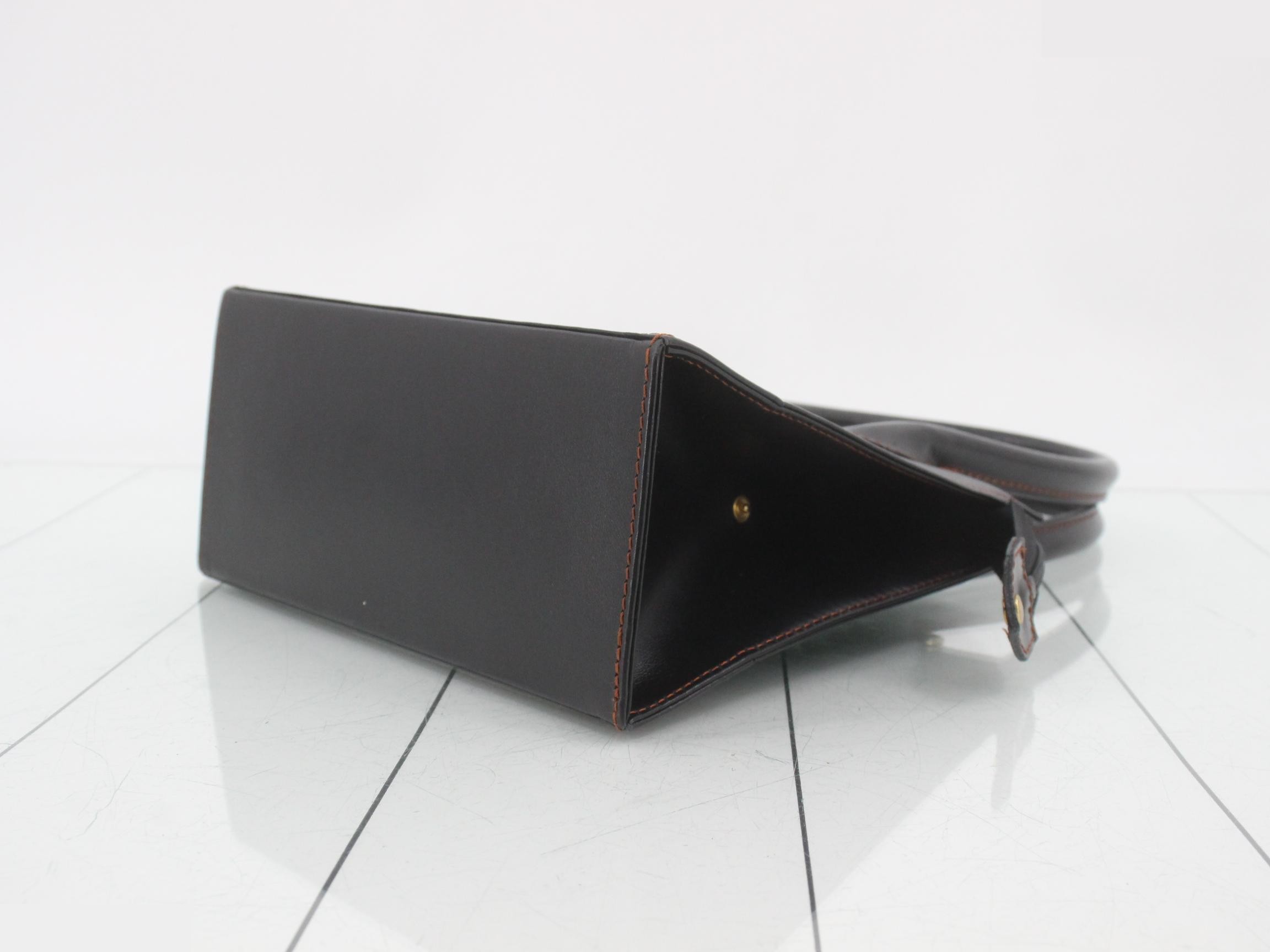 Y-cut leather bag, navy, shoulder strap missing, W22.5 H19.5 D10 — view 6