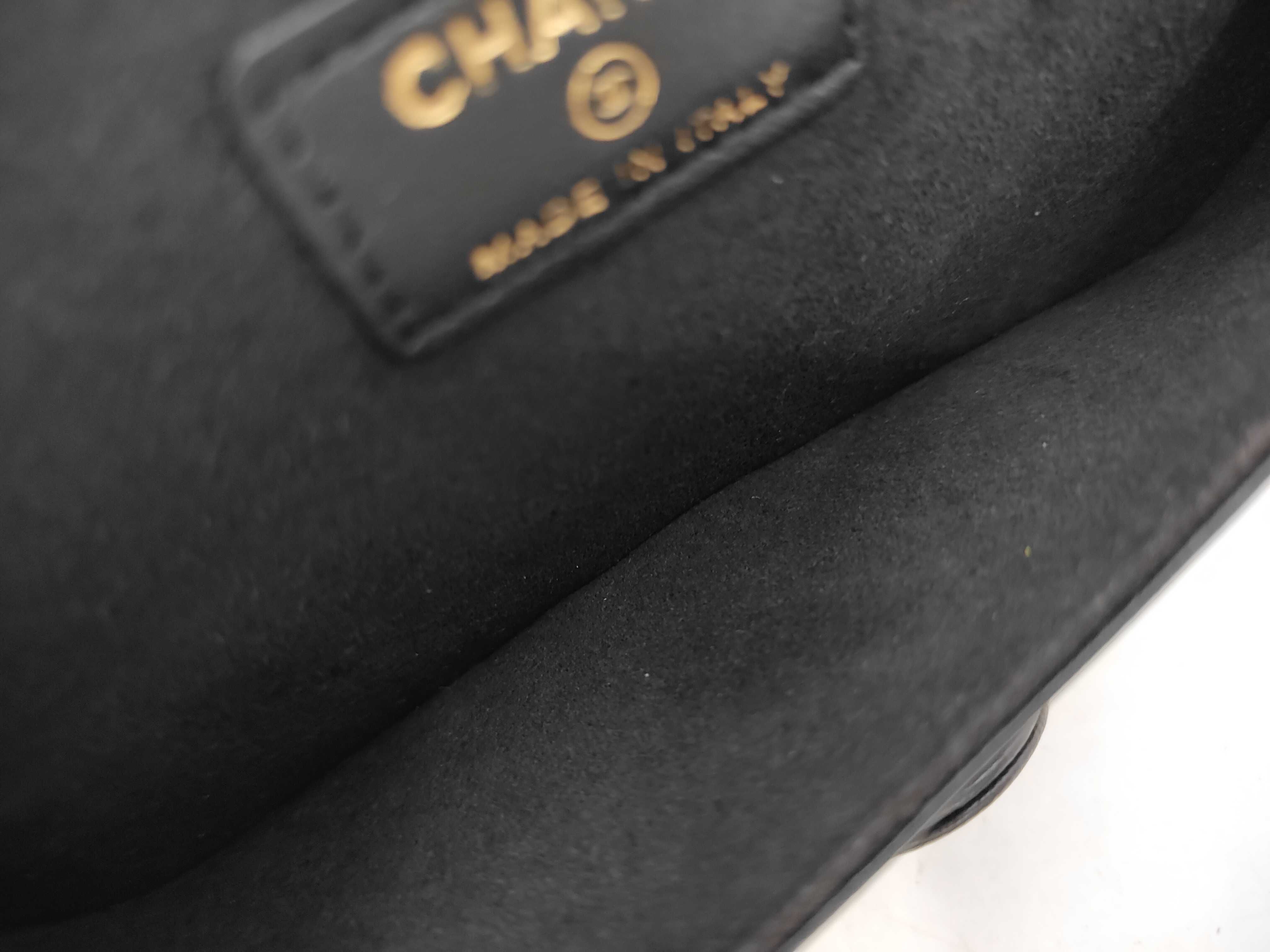 Chain Shoulder Bag — view 8