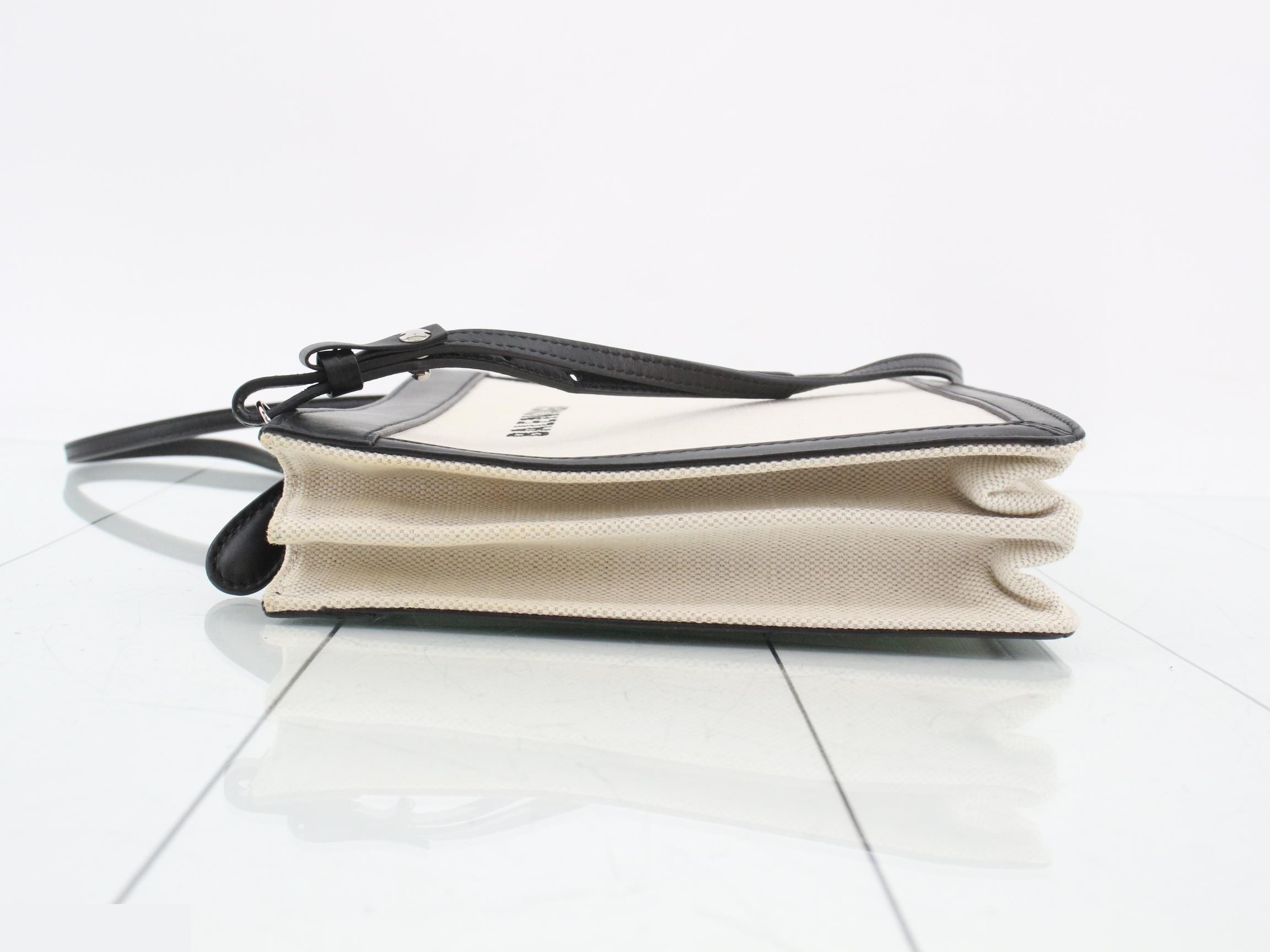 Navy pochette, storage bag — view 4