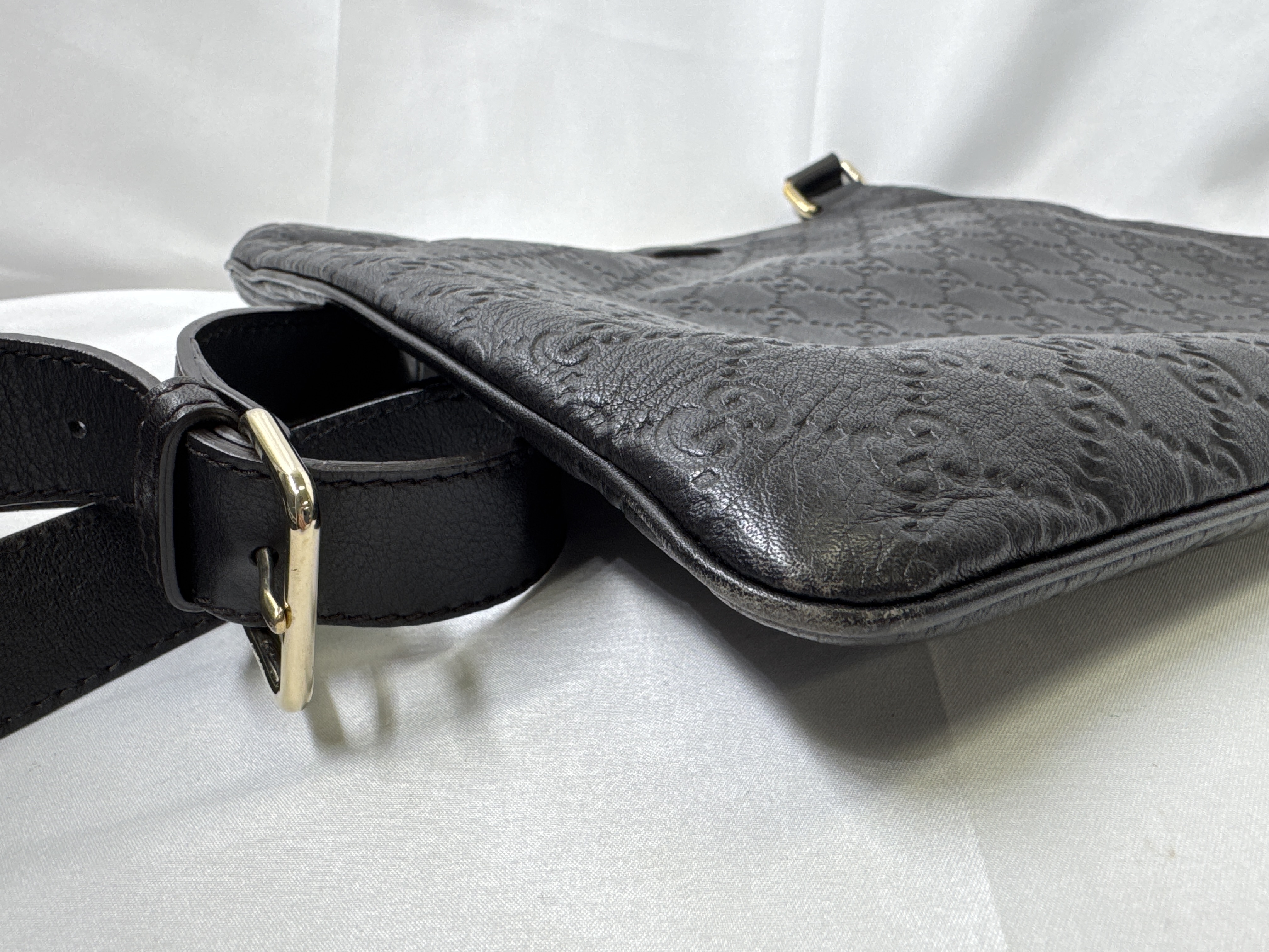 Guccissima Leather Shoulder Bag — view 6