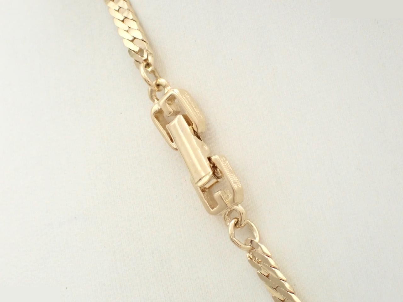 Other line: Precious metals, necklaces, pendants, neck circumference approximately 44 cm. — view 2