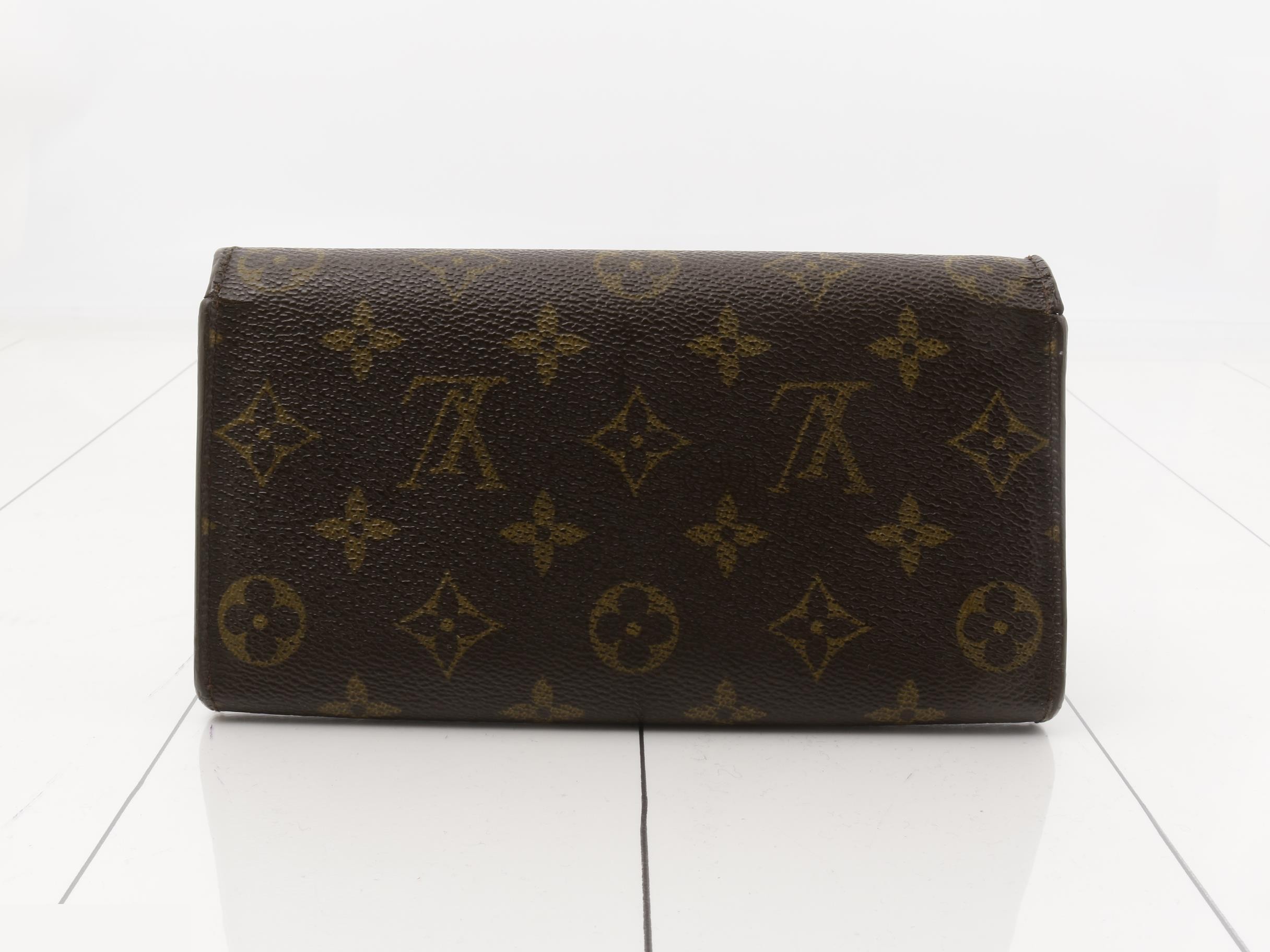 long wallet — view 2