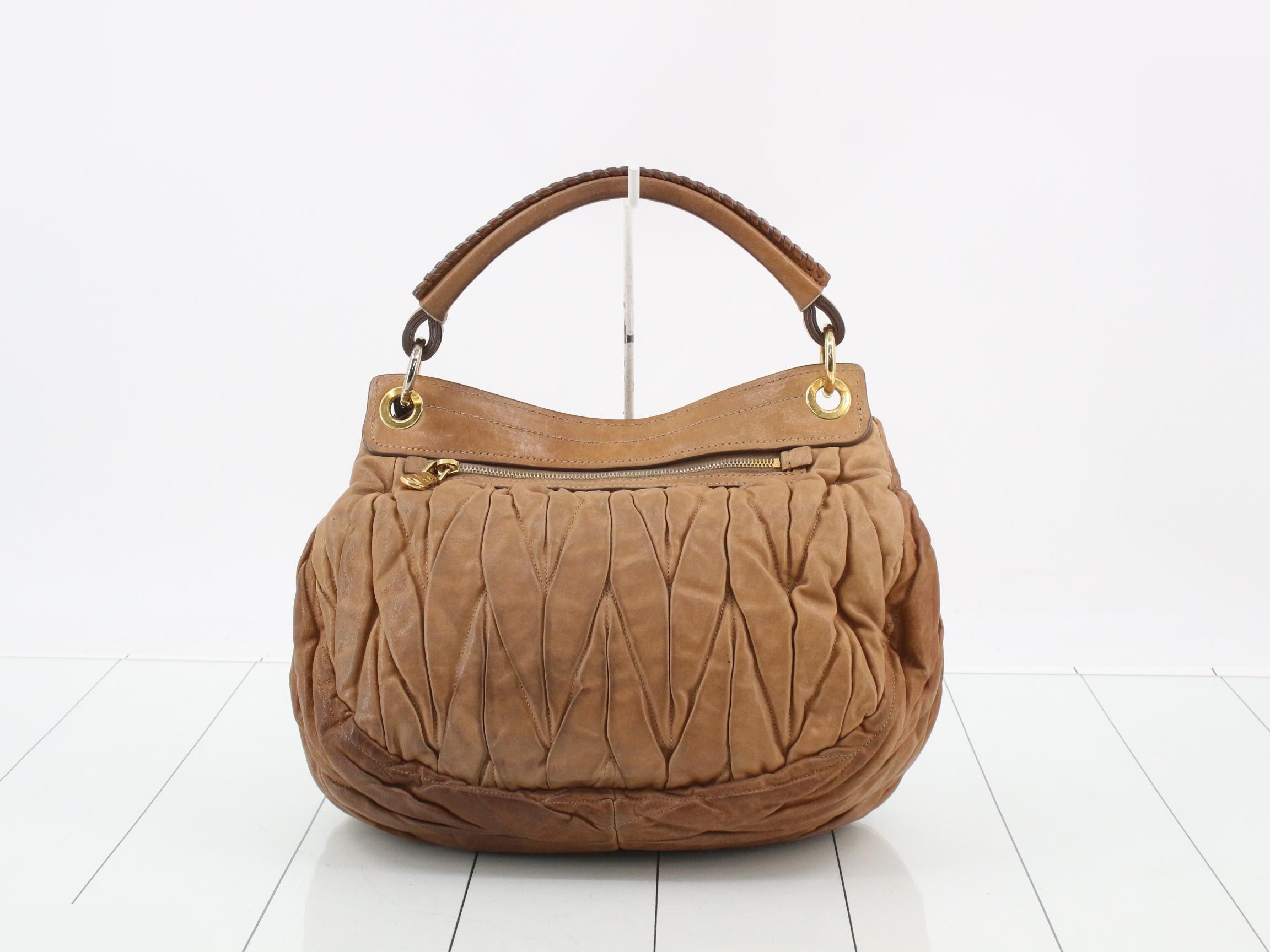 Matelassé (bag) - Shoulder bag — view 2