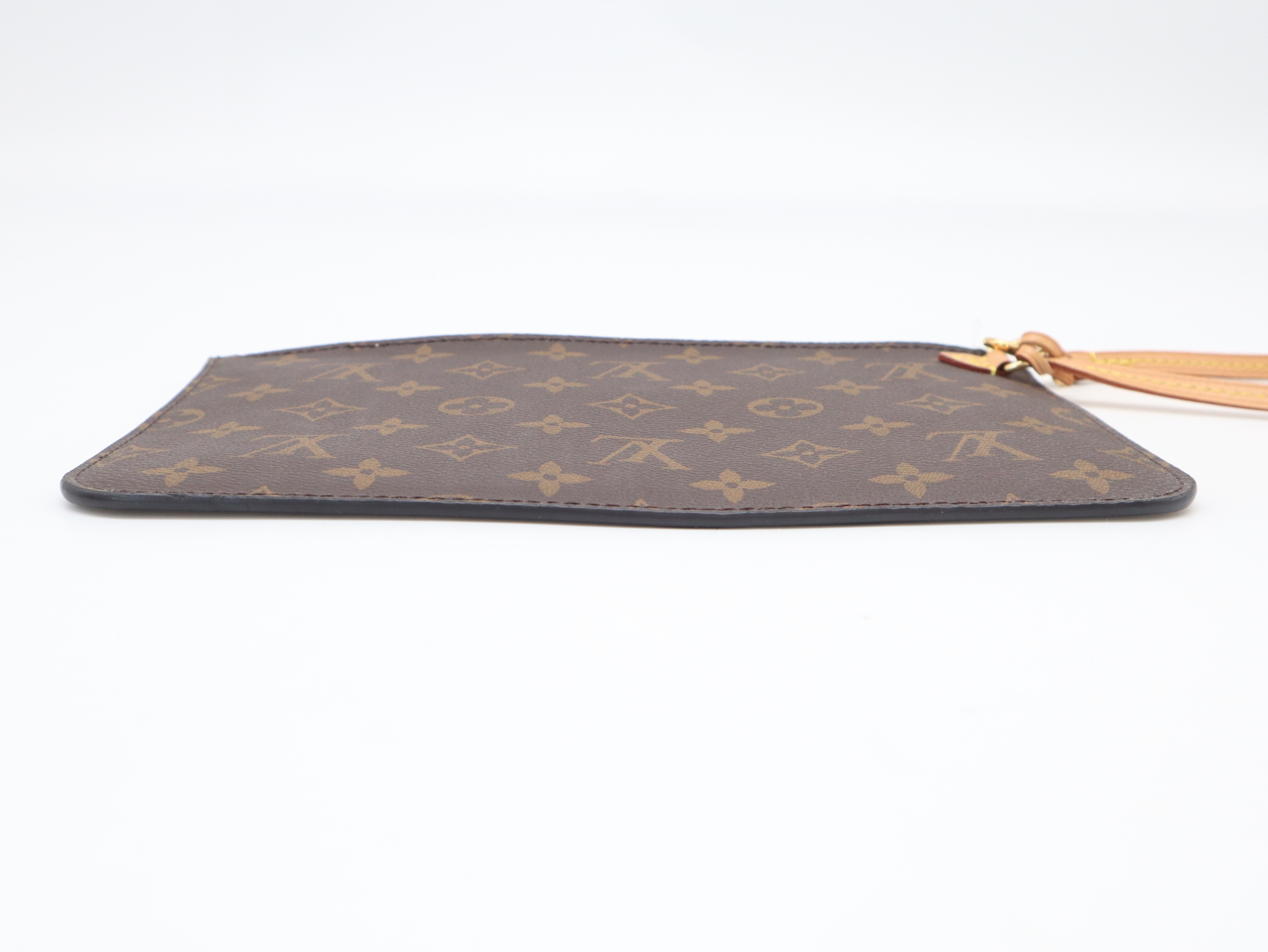 M40990 Monogram Neverfull Pouch (Sold Separately) — view 5