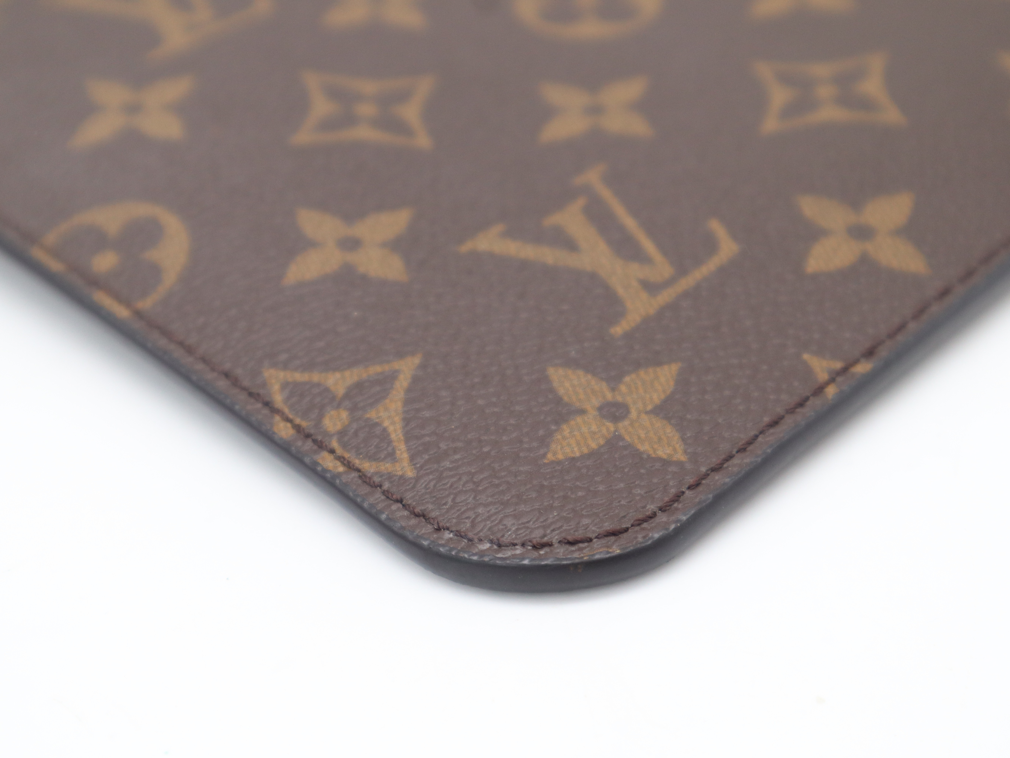 M40990 Monogram Neverfull Pouch (Sold Separately) — view 7