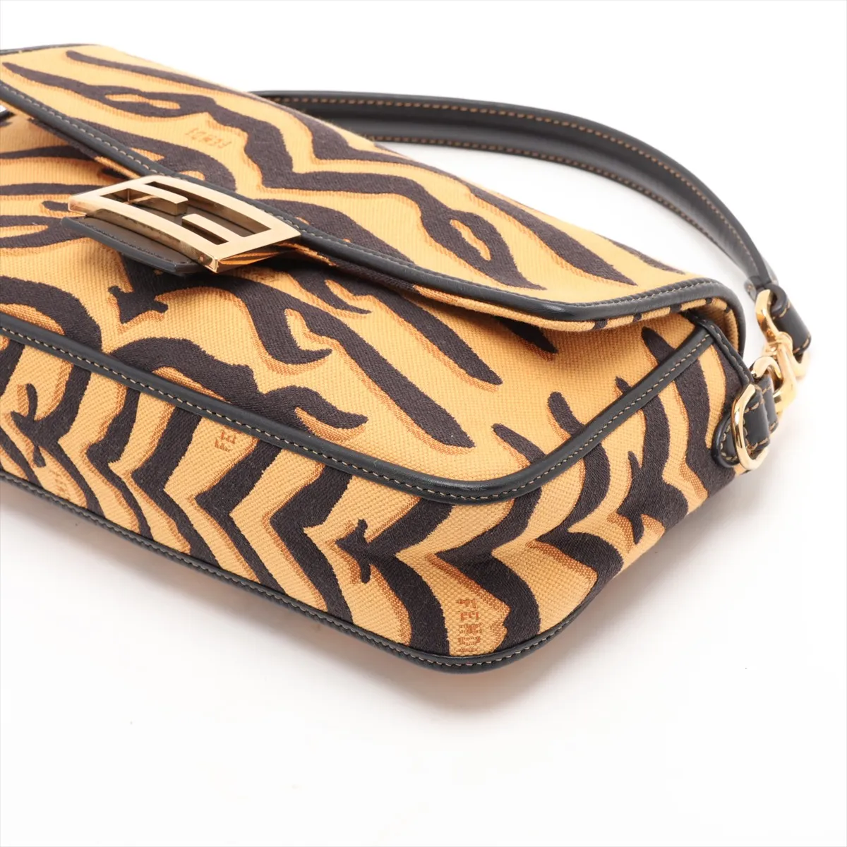 Mamma Bucket 8BR600 Canvas x Leather 2-Way Shoulder Bag Yellow x Black — view 3