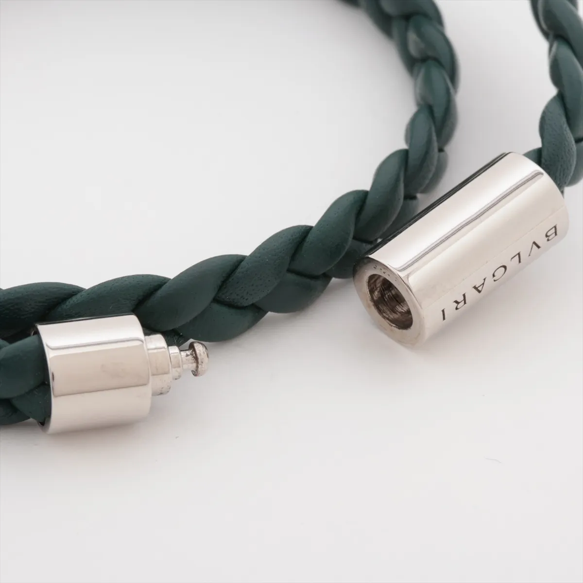 Man Bracelet GP x Leather Silver x Green Thread — view 4