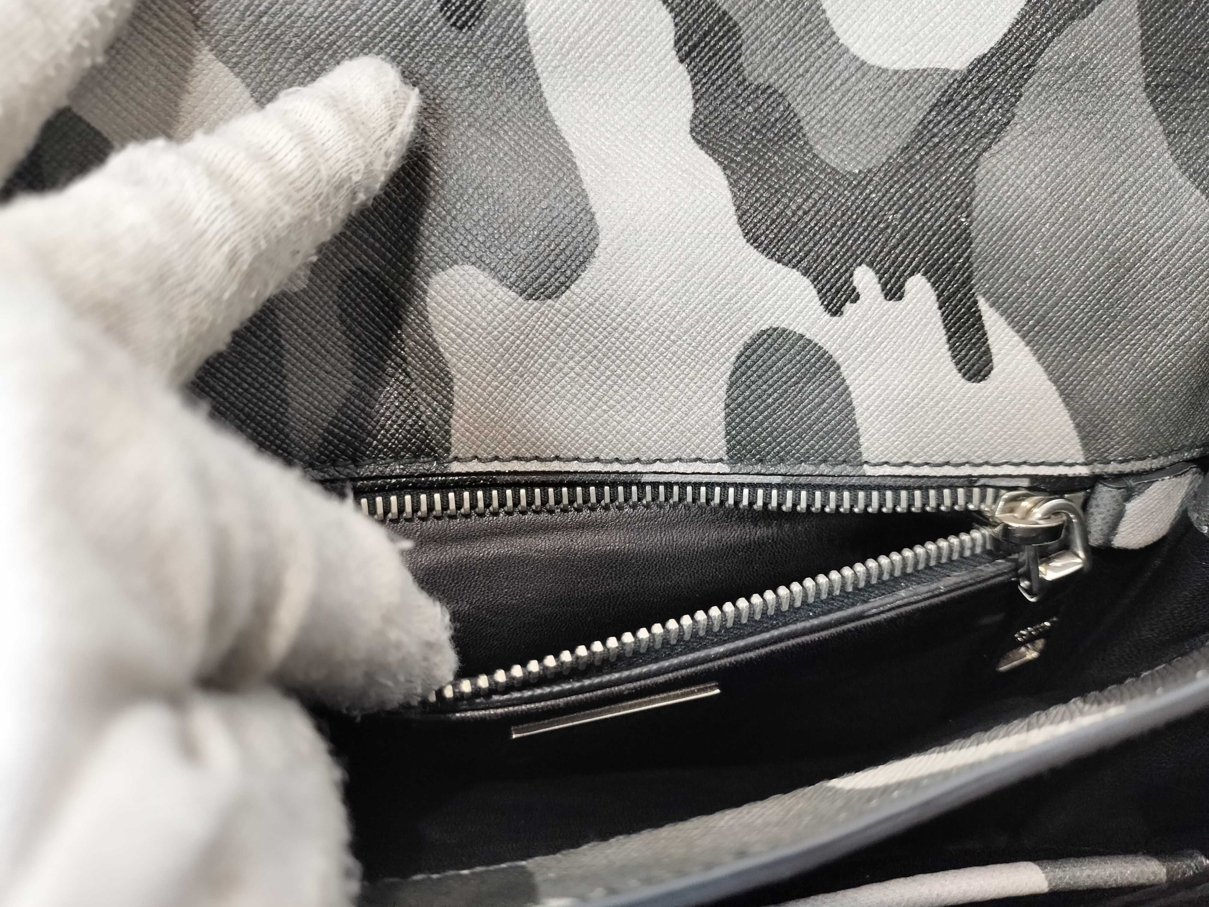 One-Shoulder Bag Prada Handbag — view 11