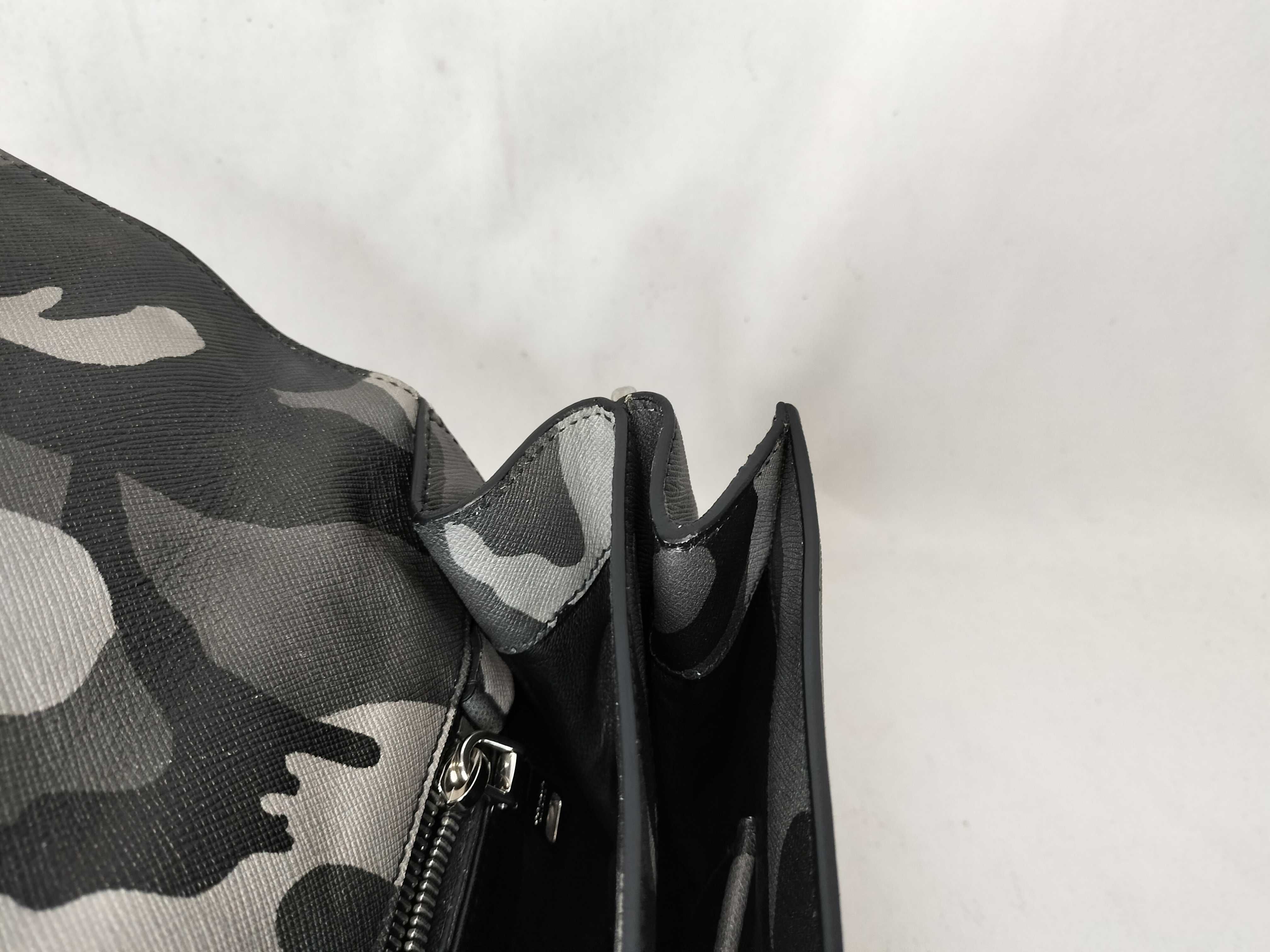 One-Shoulder Bag Prada Handbag — view 13