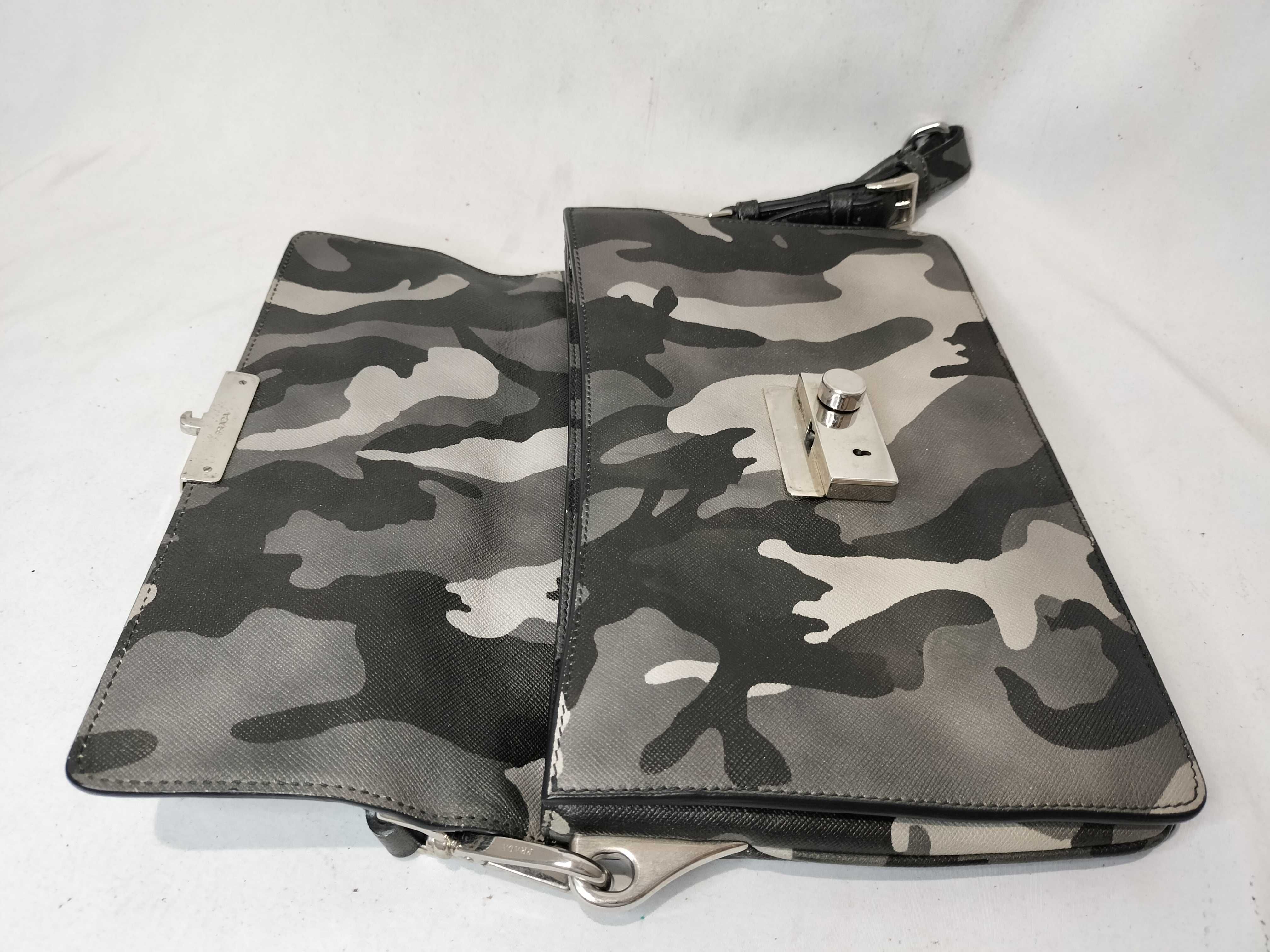 One-Shoulder Bag Prada Handbag — view 9