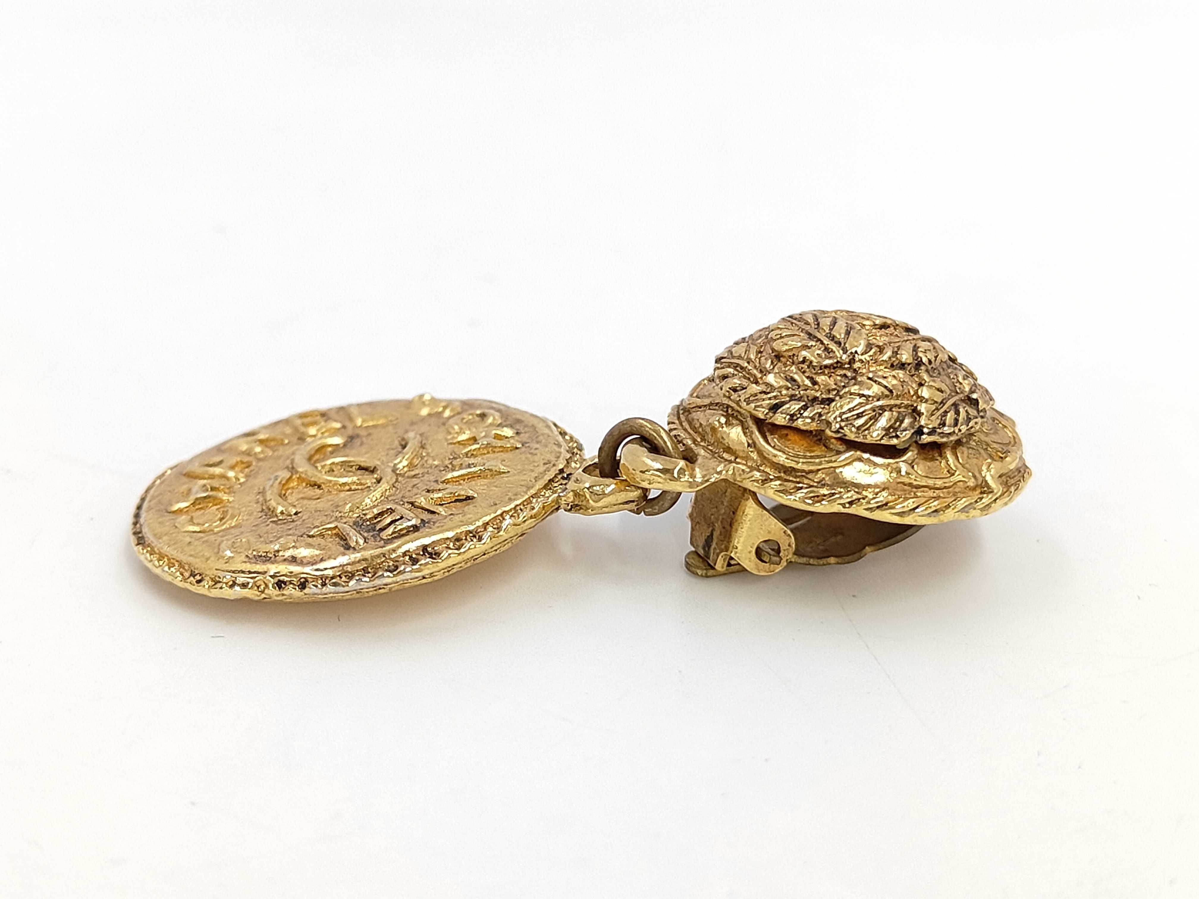 earrings — view 3