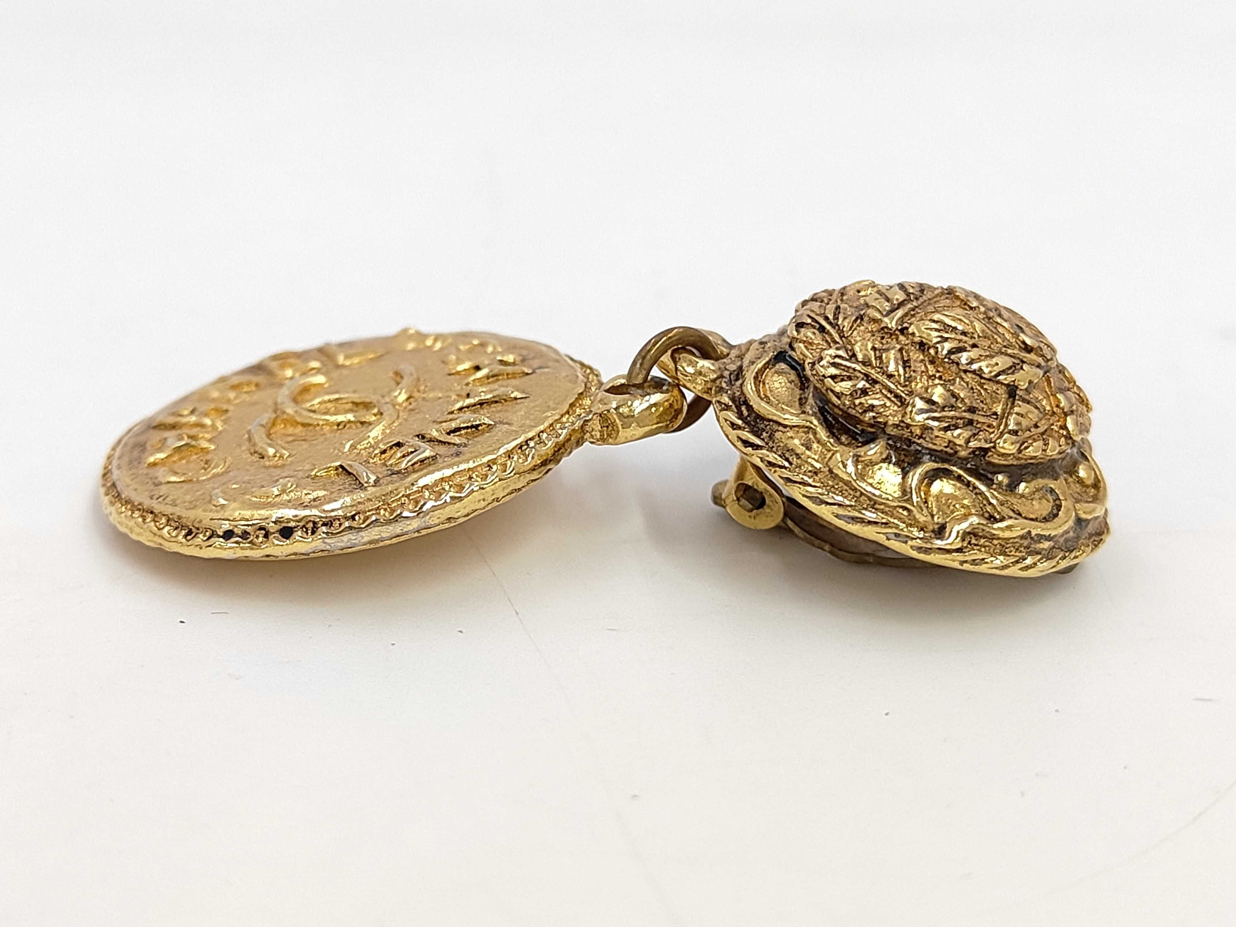 earrings — view 4