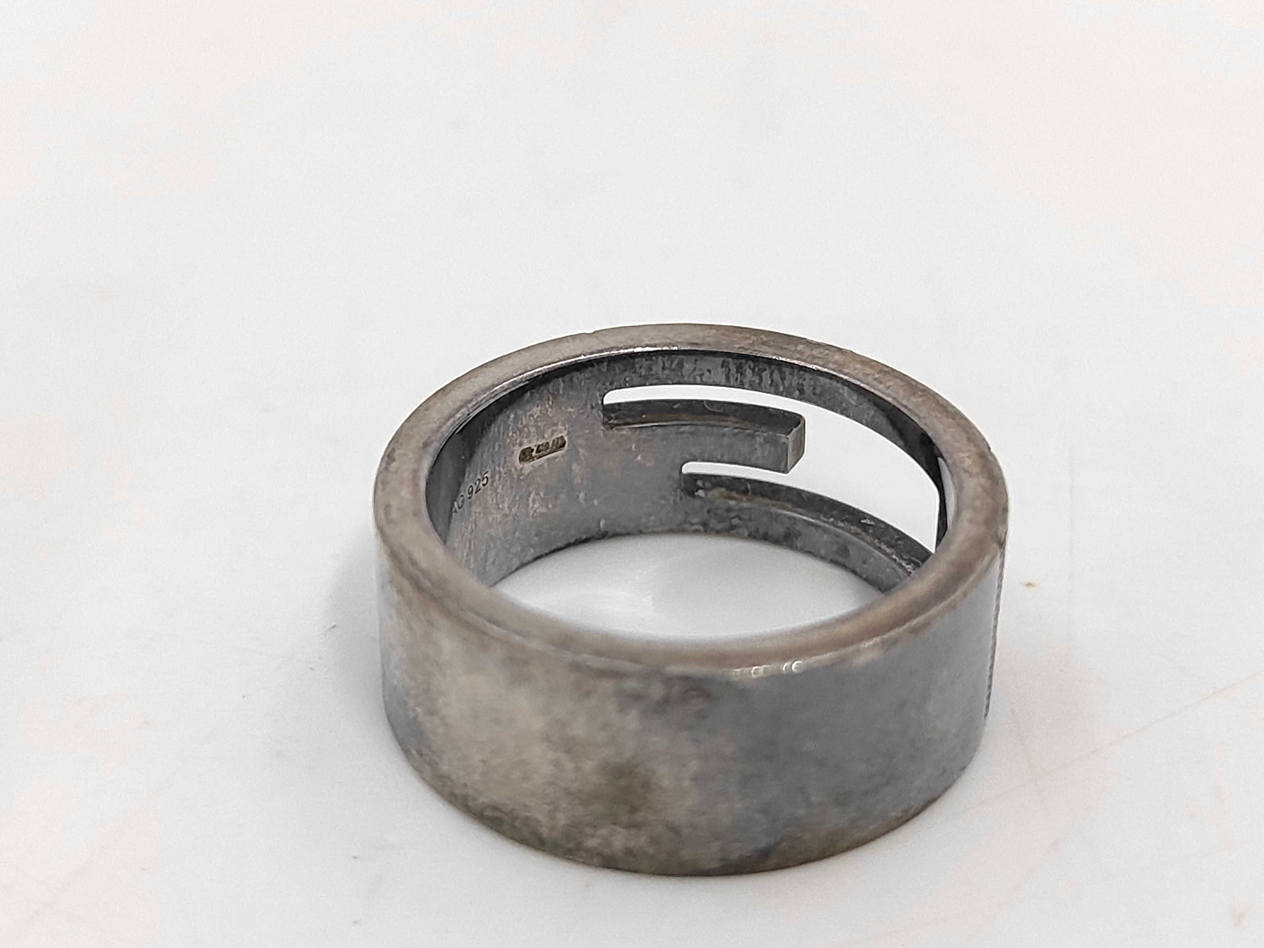 logo ring — view 4