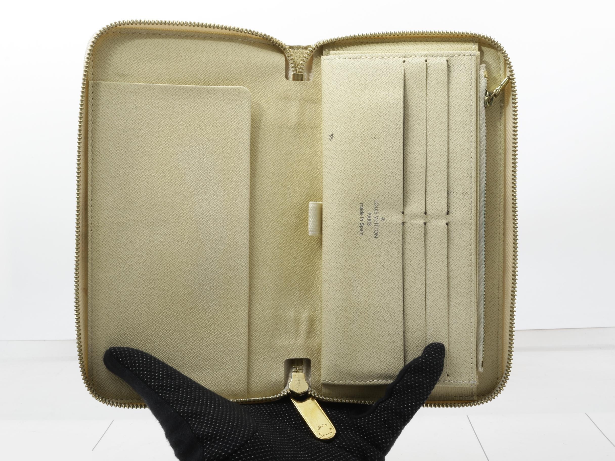 Zippy Wallet — view 4