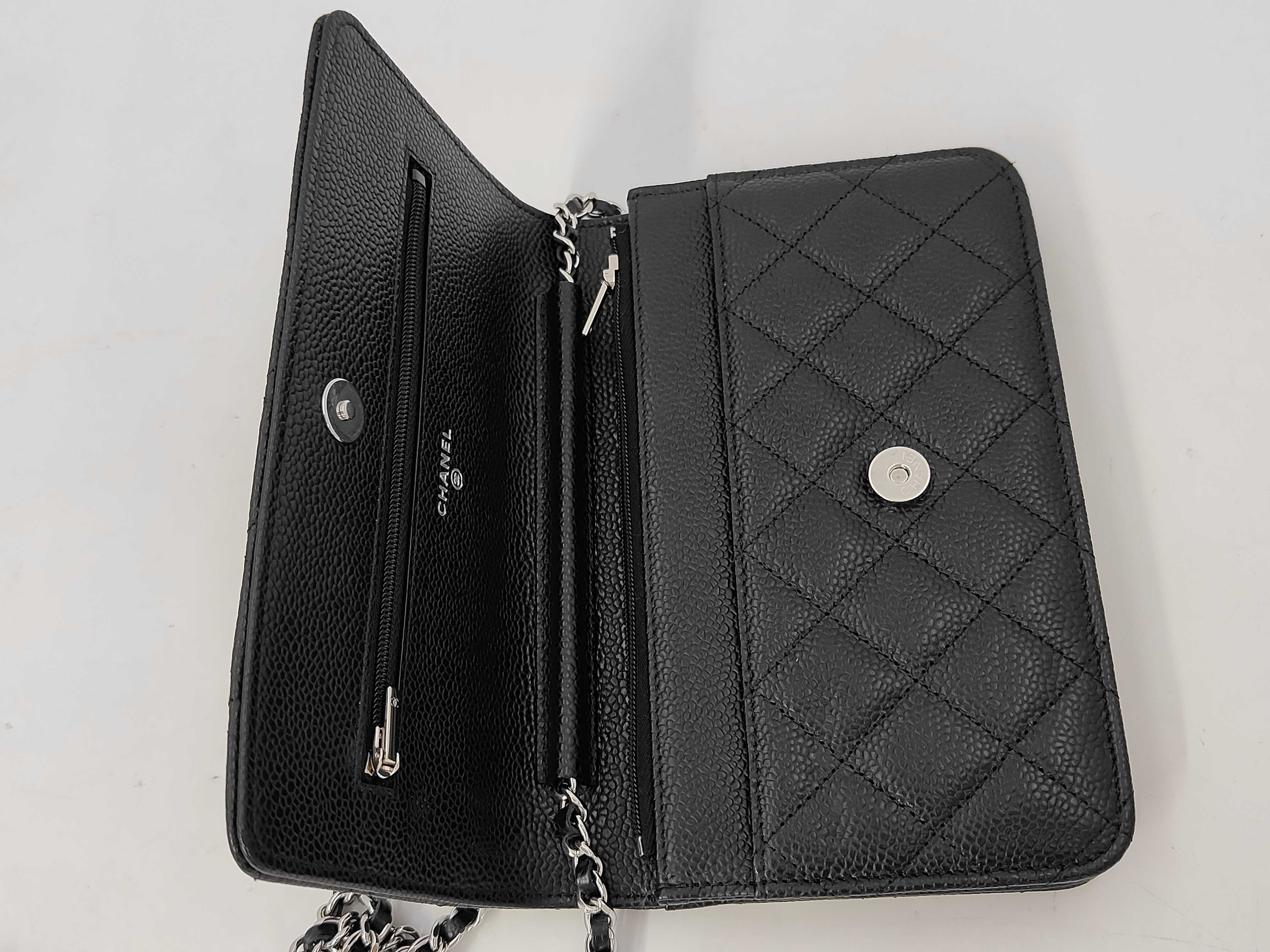 Matelassé Chain Wallet Chain Shoulder Bag Black IC Plate Shoulder Bag — view 11