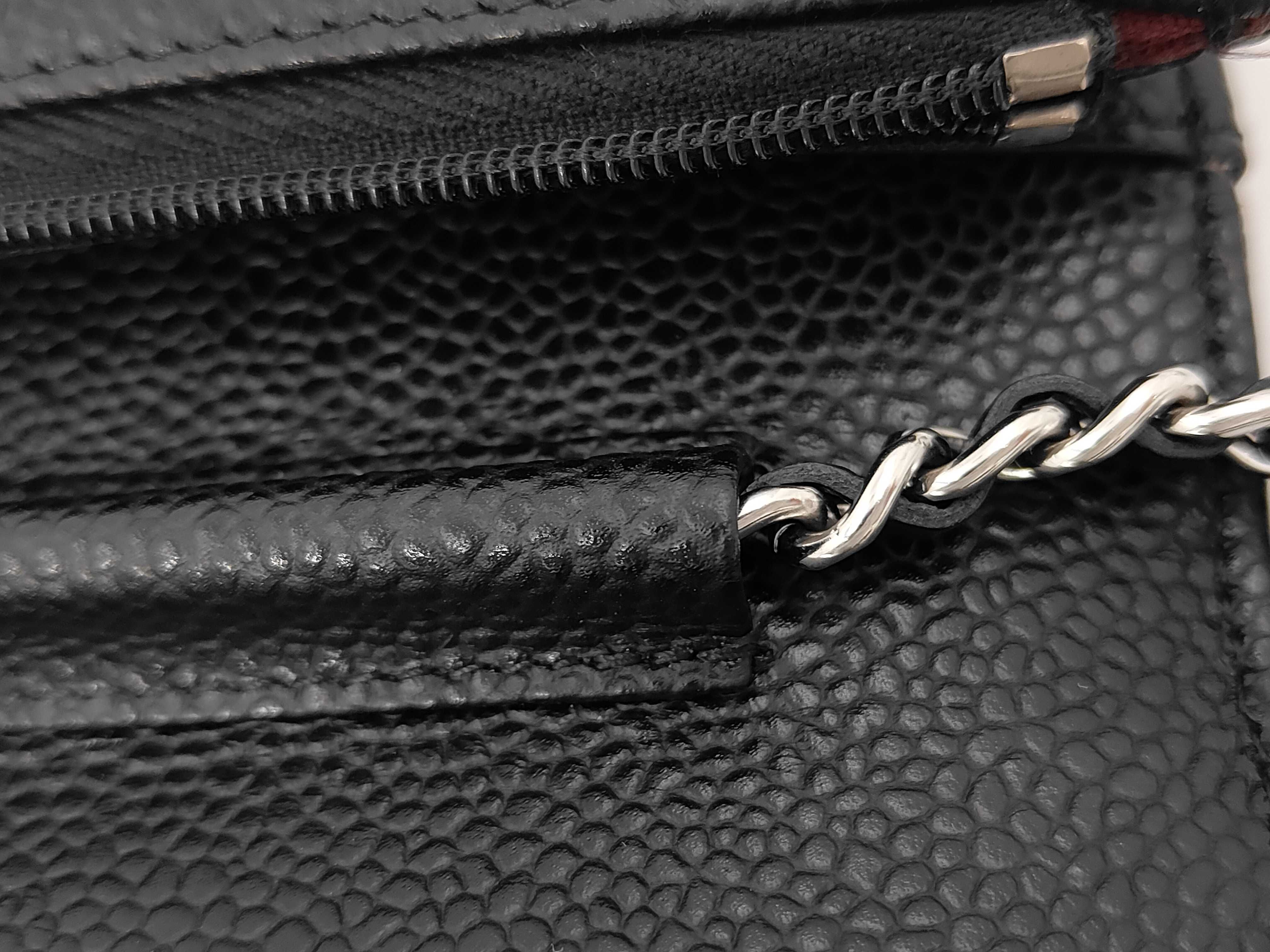 Matelassé Chain Wallet Chain Shoulder Bag Black IC Plate Shoulder Bag — view 7