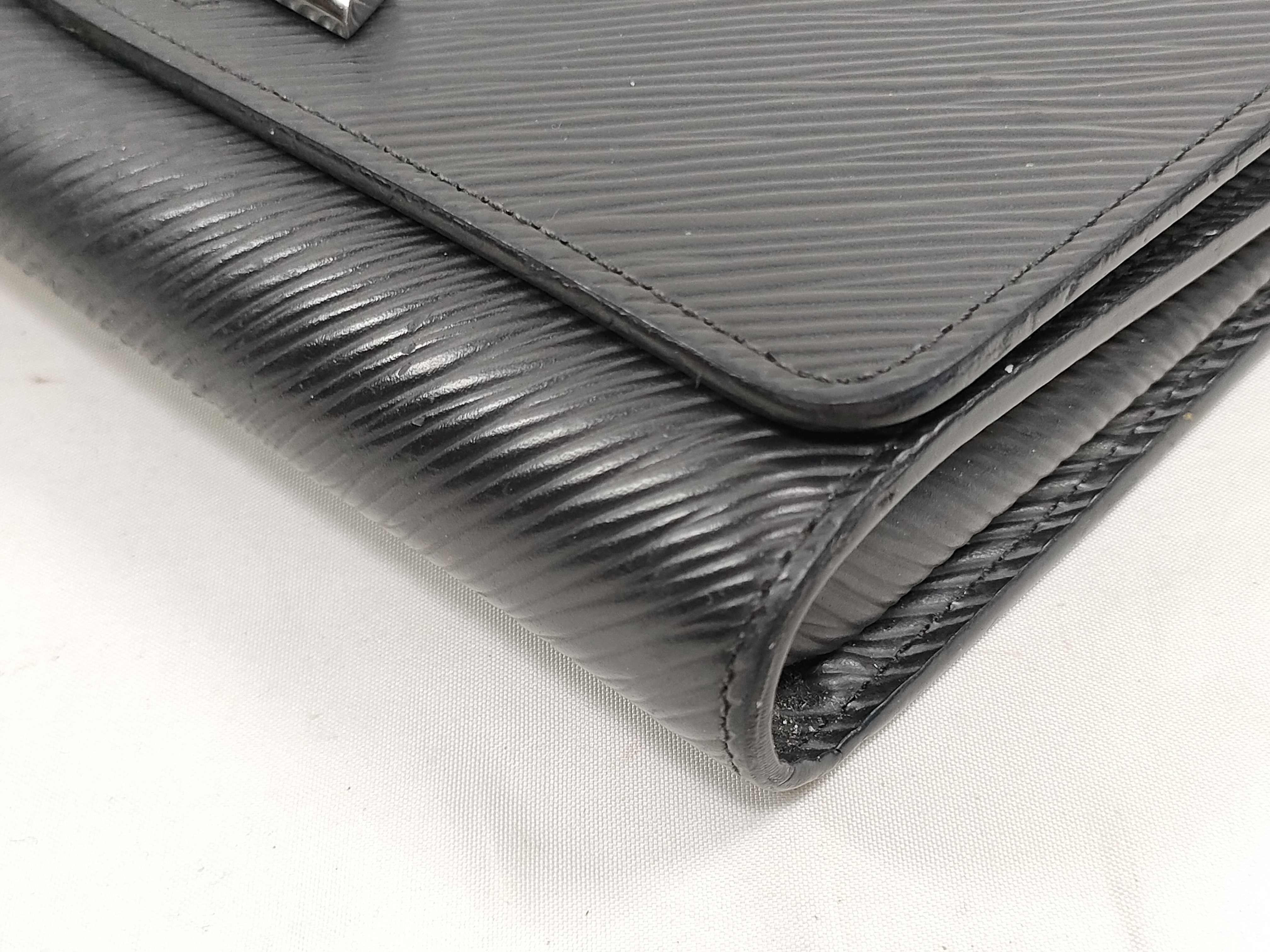 Epi Portefeuille Twist Chain M62038 Black SP3128 Shoulder Bag — view 4