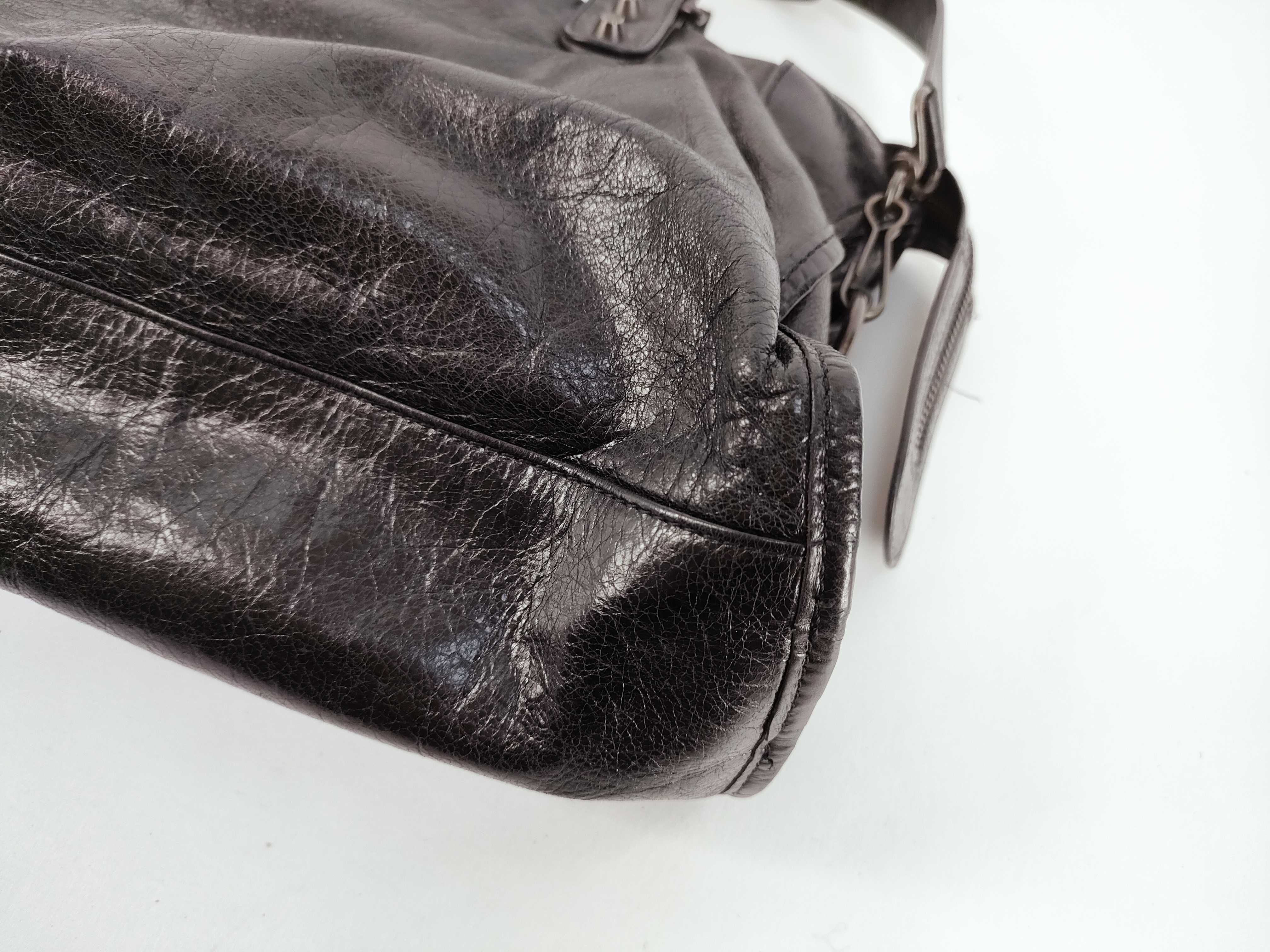 The City Leather 2-Way Shoulder Bag/Handbag — view 7
