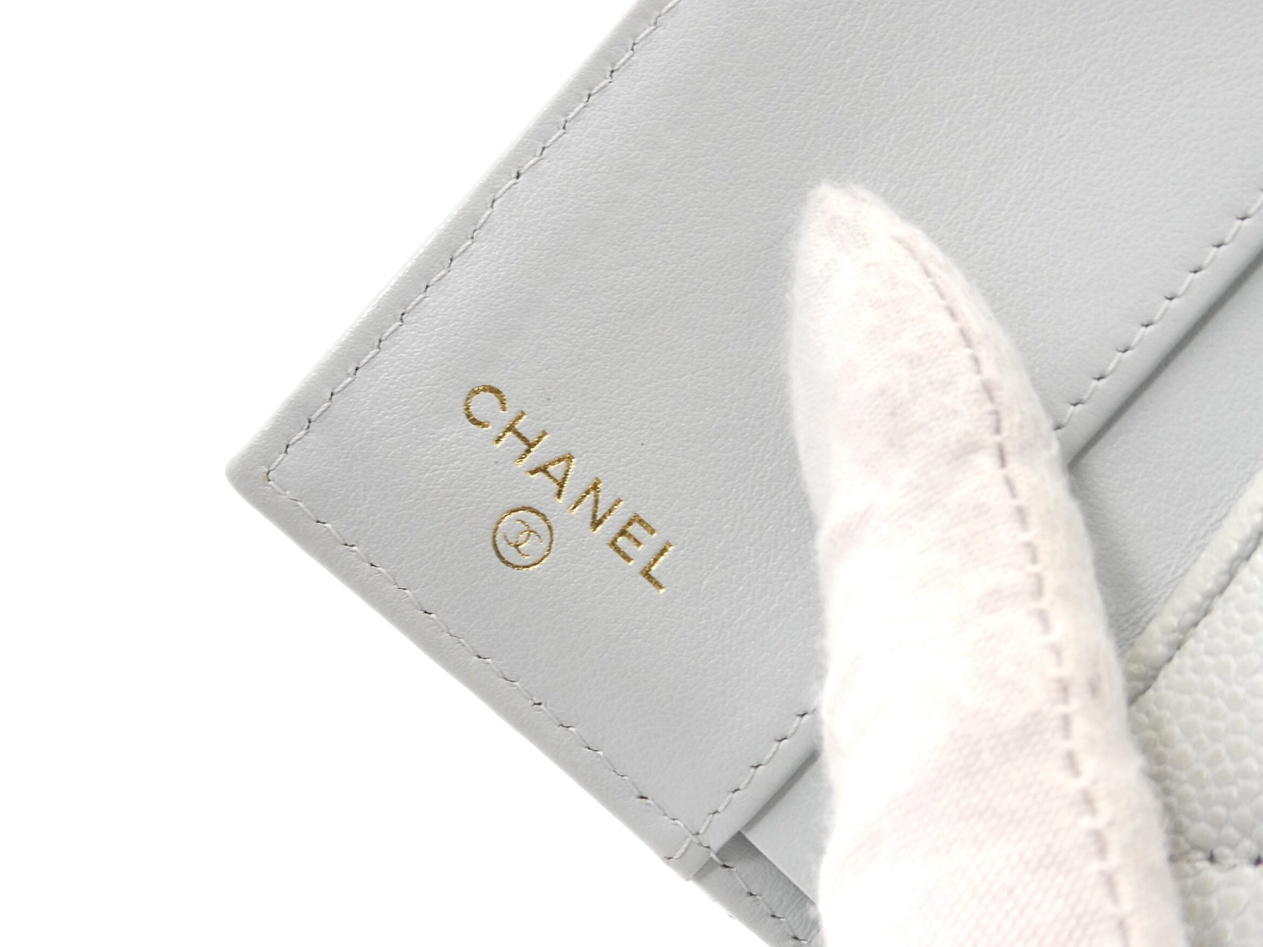 Matelassé Coco Mark Caviar Skin Tri-fold Wallet — view 8
