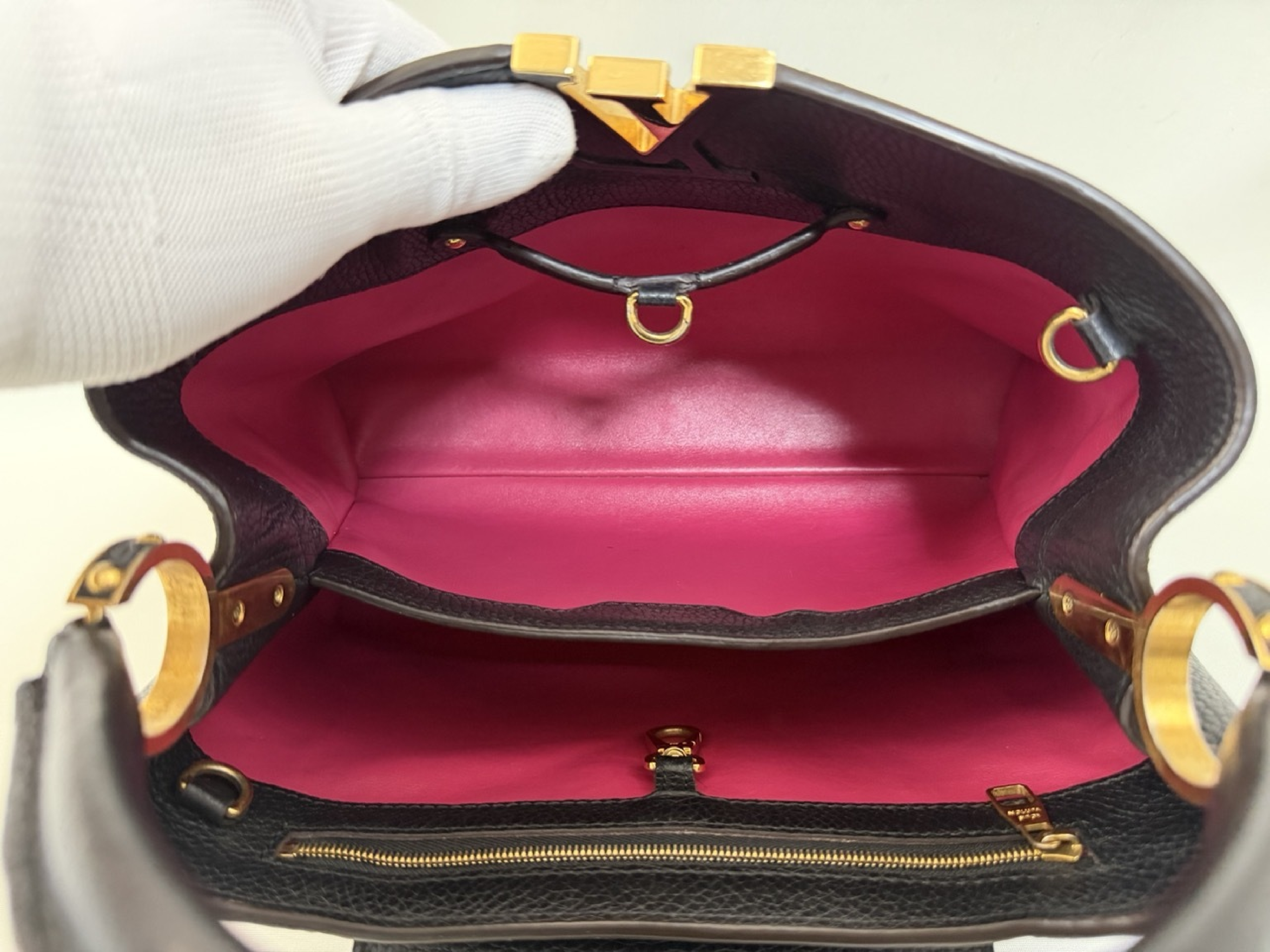 LV Parnasséa Capucines PM M42259 Noir ST Shoulder Bag — view 10