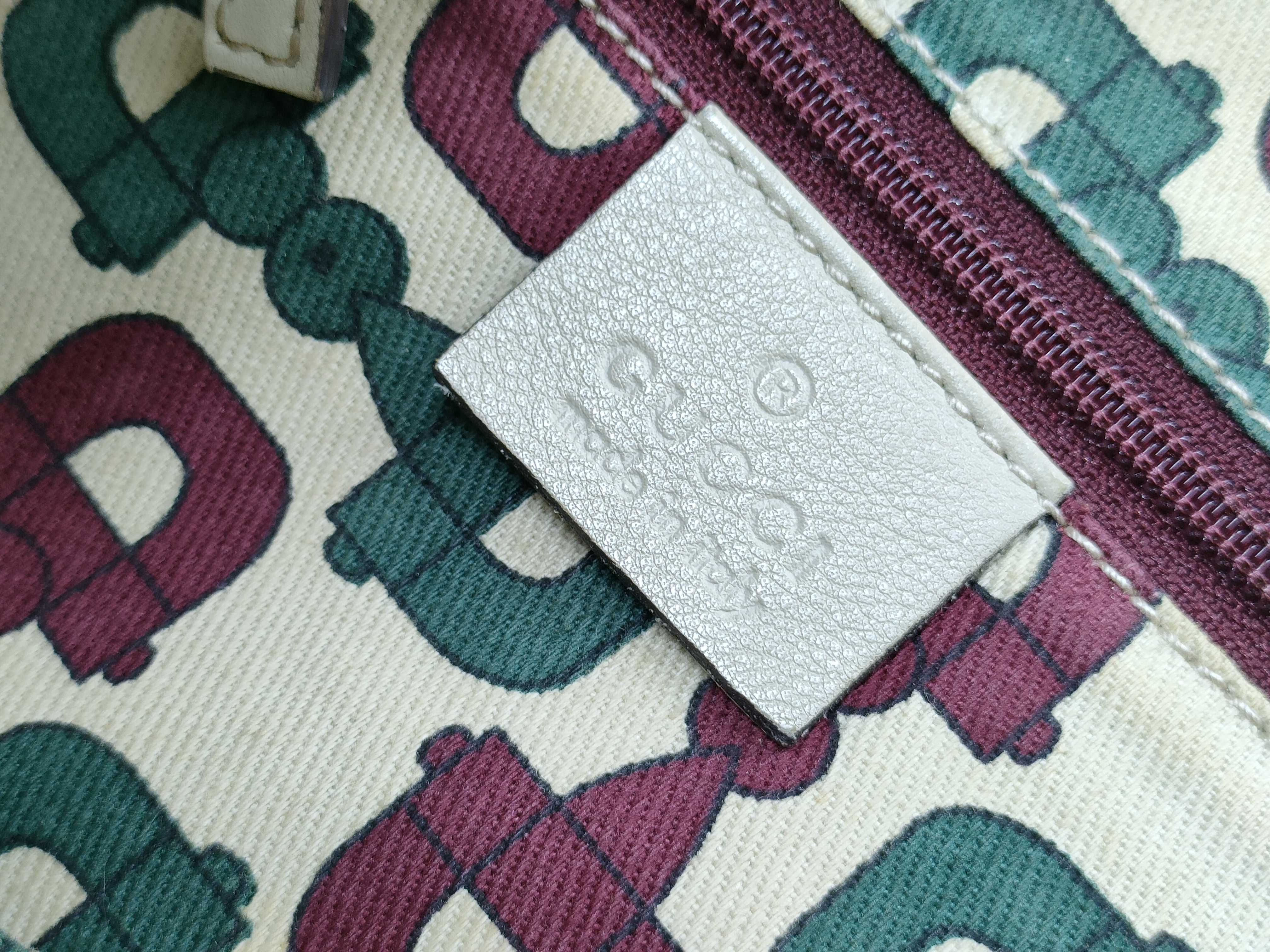 Guccissima Abbey Shoulder Bag — view 12