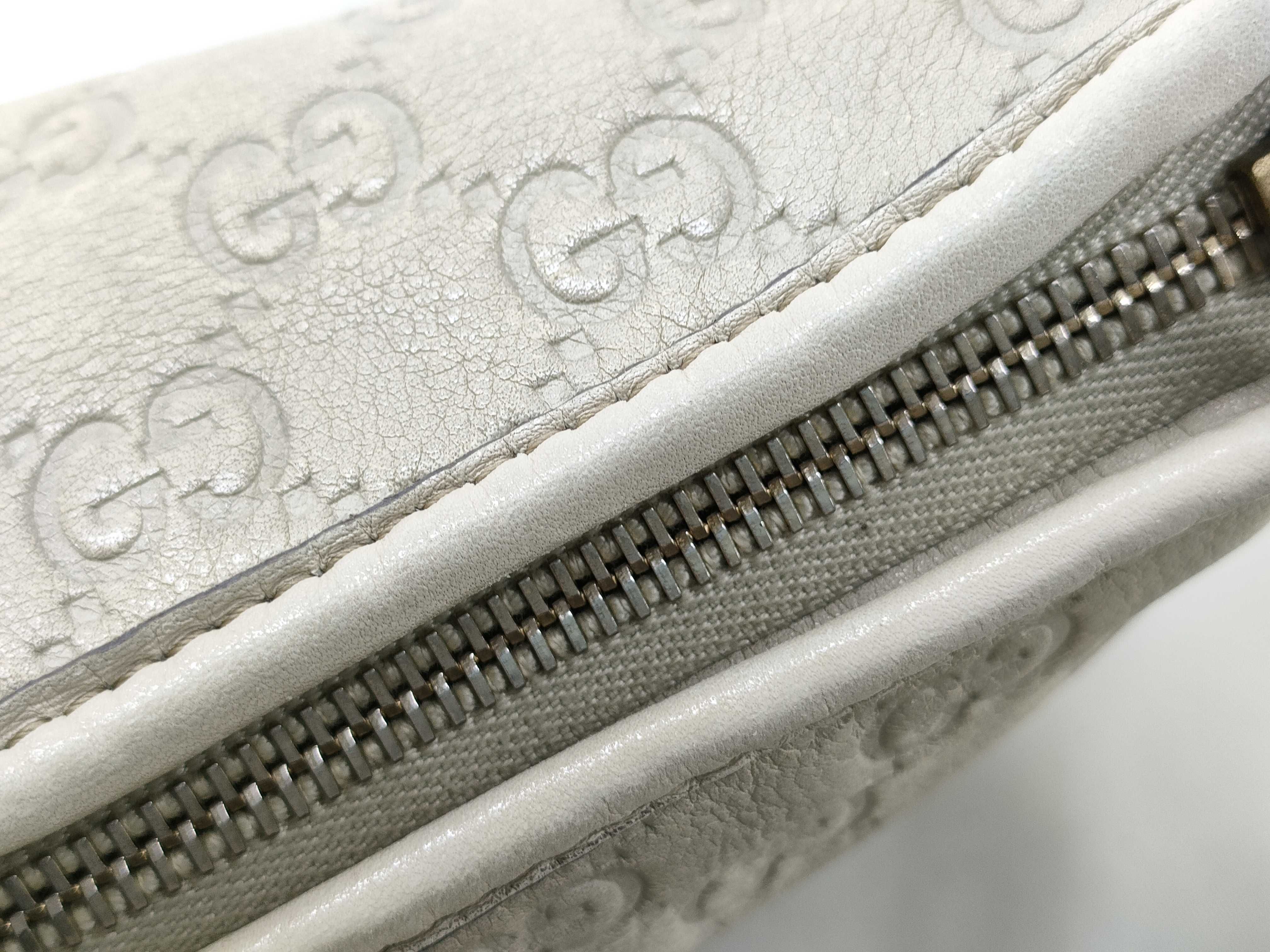 Guccissima Abbey Shoulder Bag — view 8