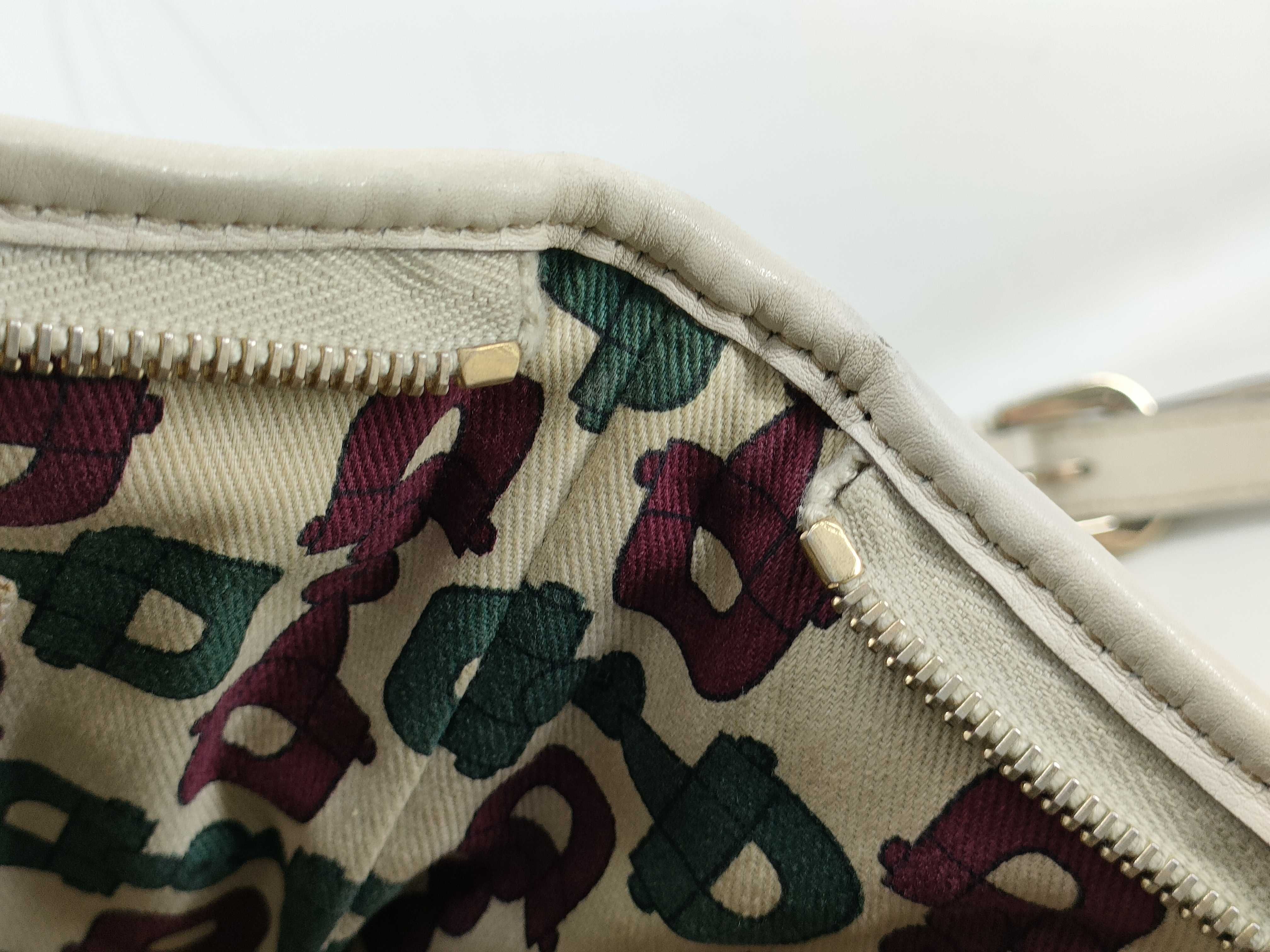 Guccissima Abbey Shoulder Bag — view 10