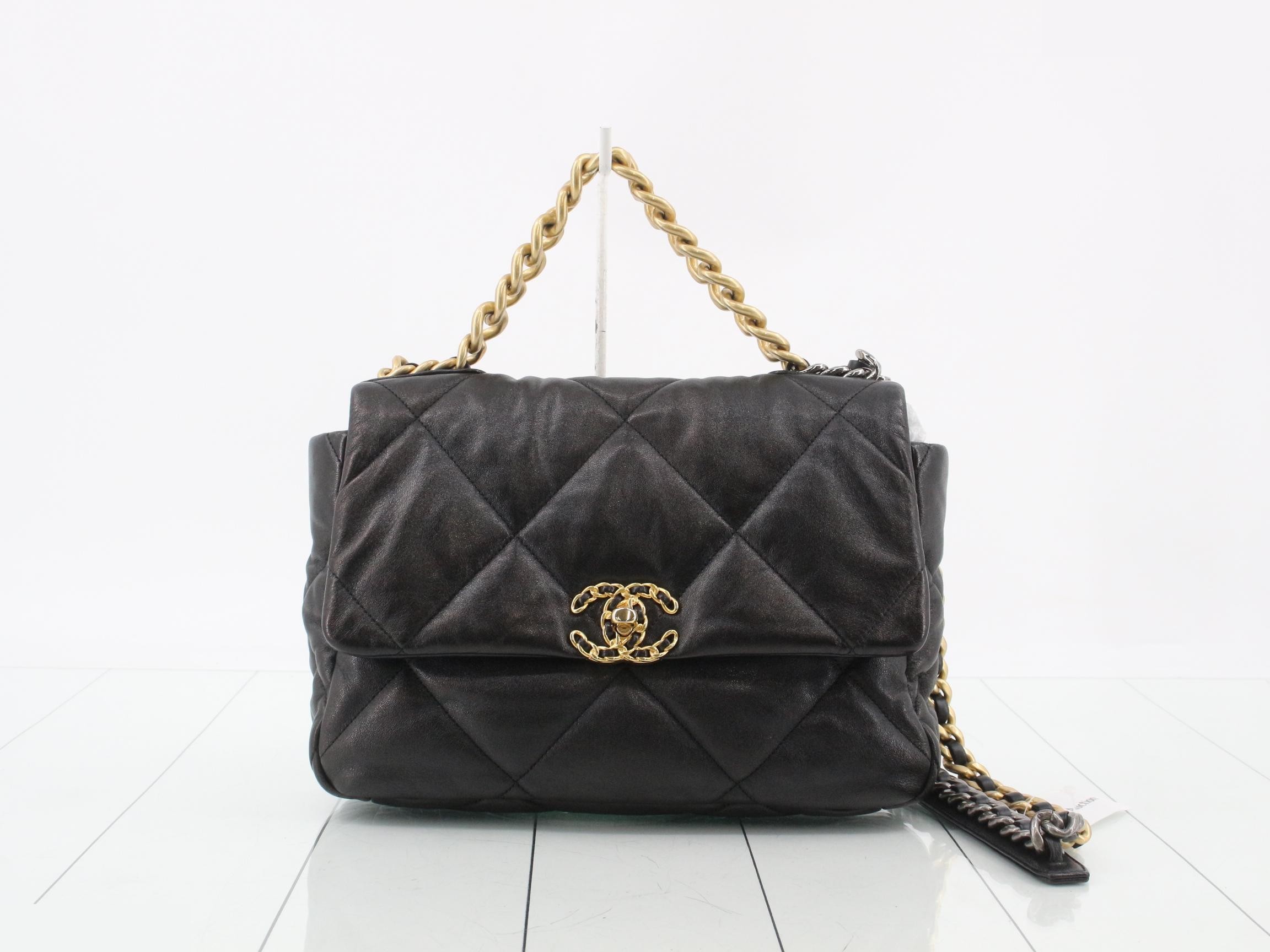 19 Black Shoulder Bag