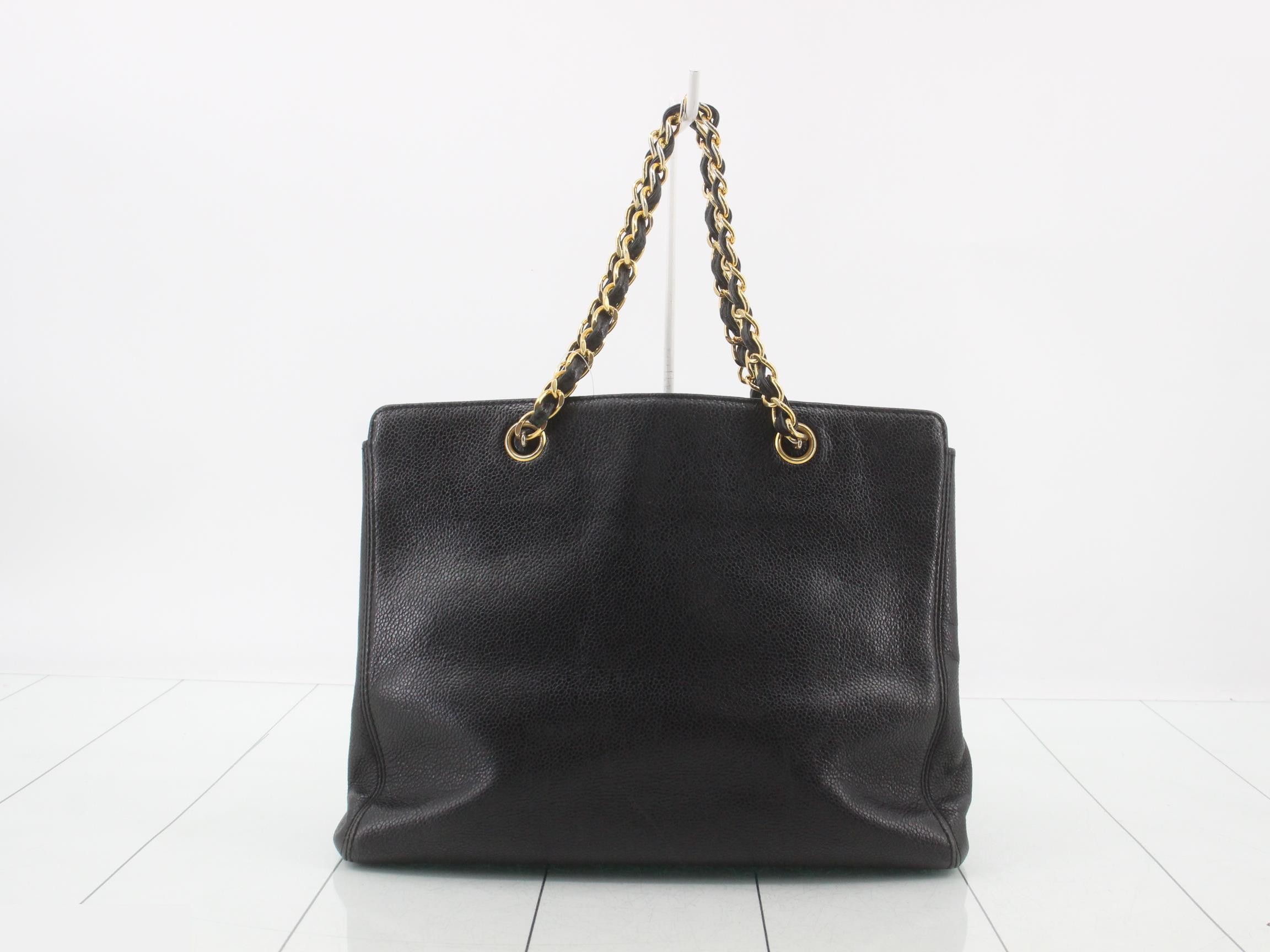 Caviar skin chain shoulder bag, model number 5. — view 2