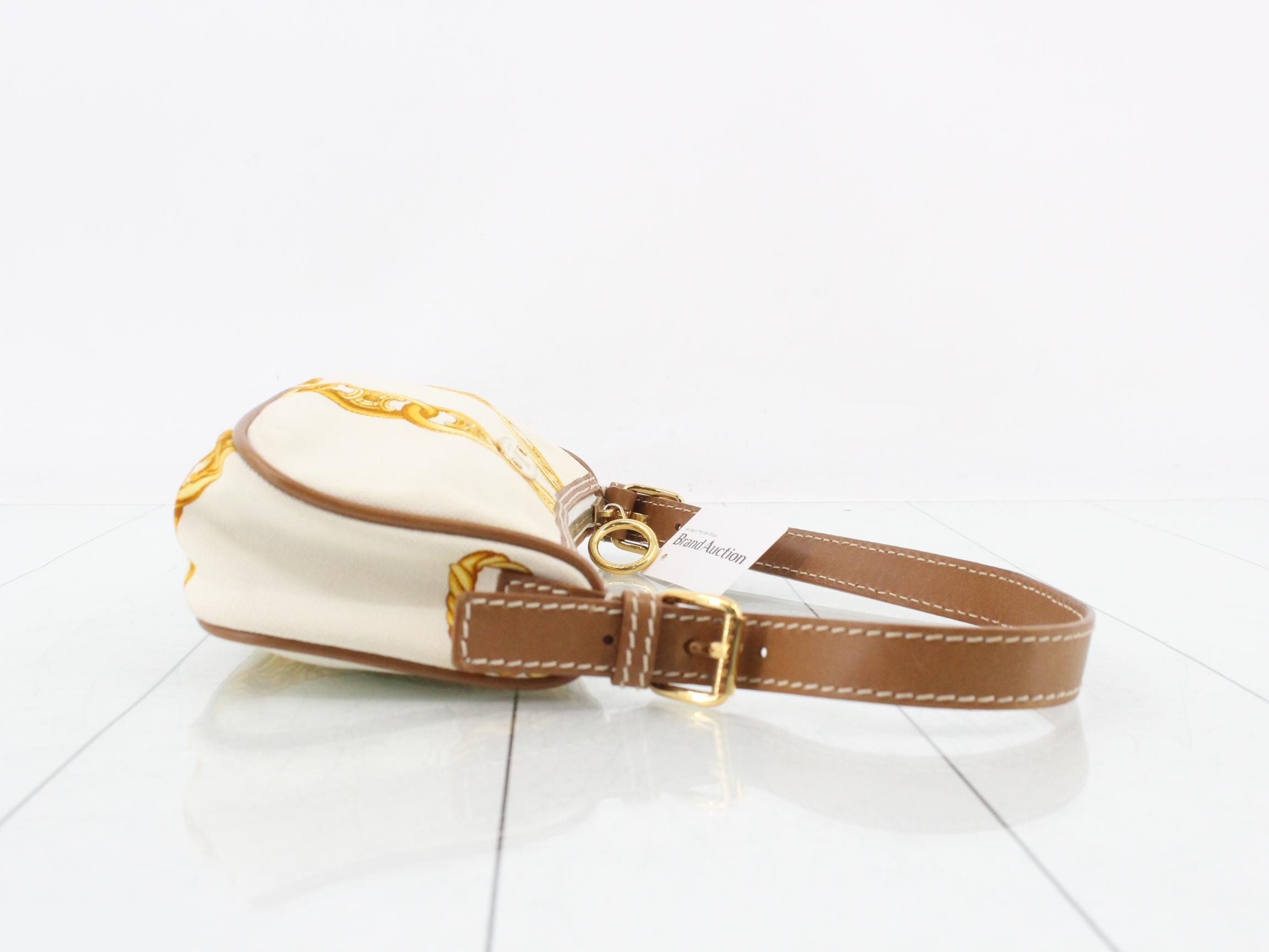 Triomphe Chain Canvas One-Shoulder Bag — view 3