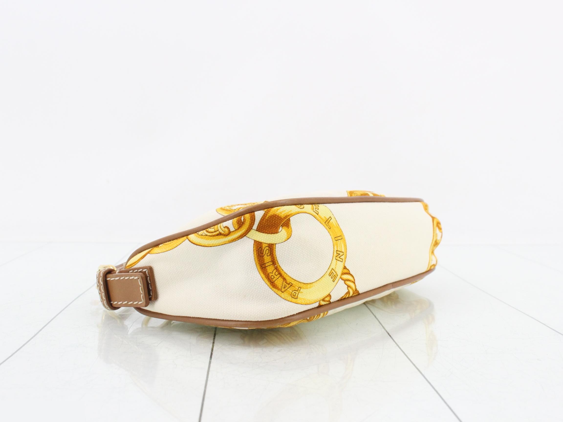 Triomphe Chain Canvas One-Shoulder Bag — view 5