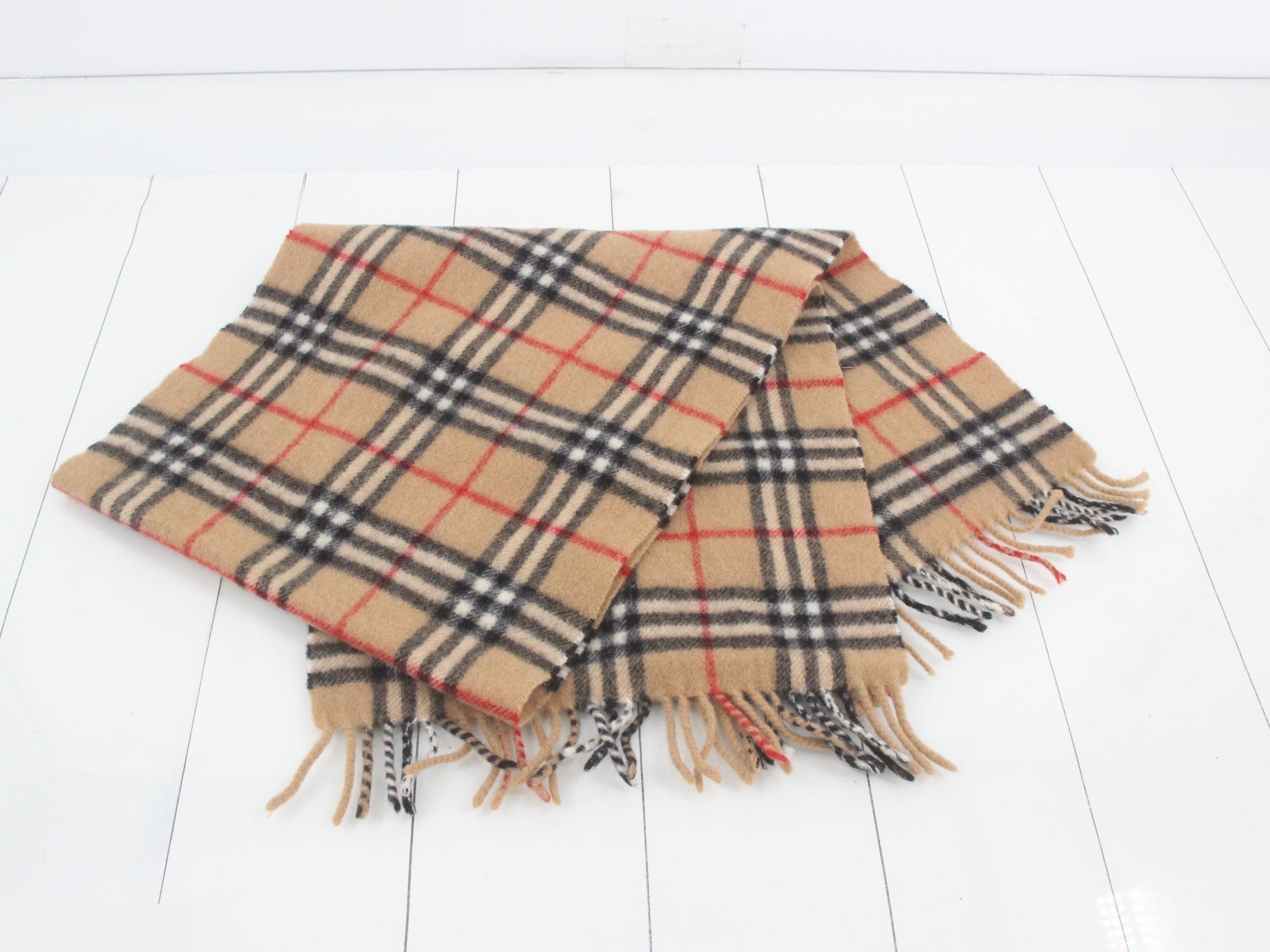 Other lines: Small items, accessories, and scarves — view 3